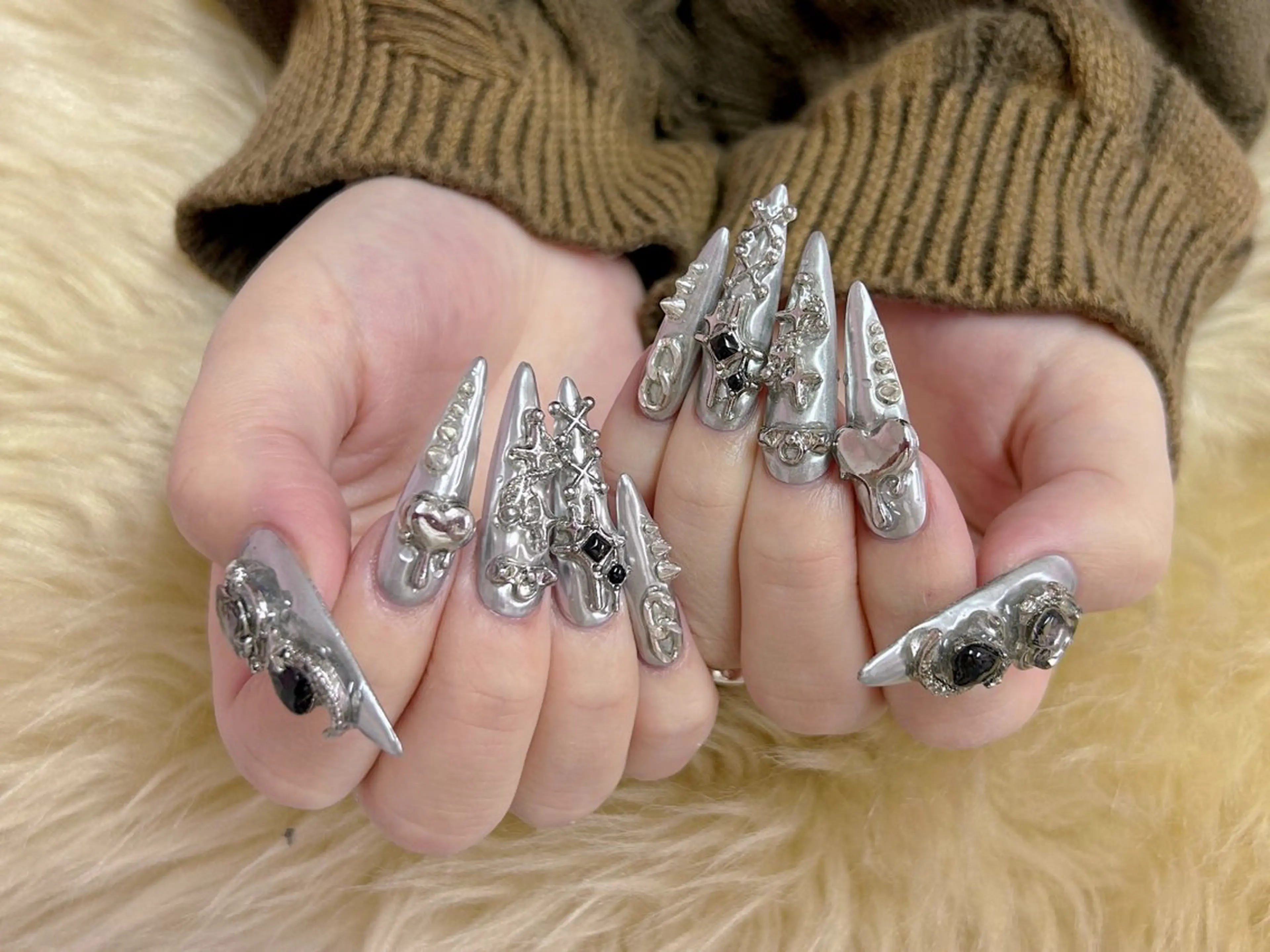 ネイル 渋谷T&B  みお ロング無制限⭐️のネイルデザイン