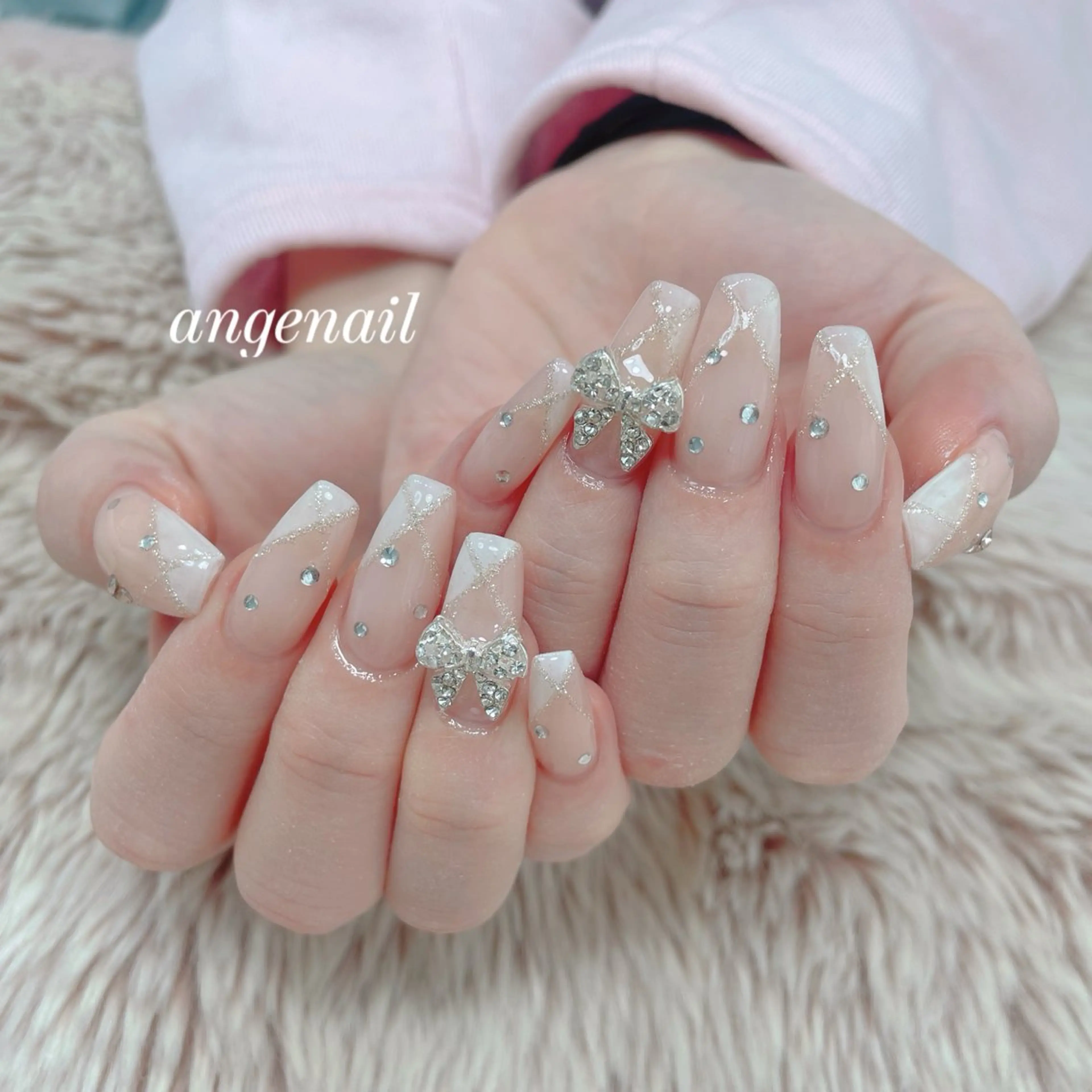 ネイル ハンドネイル オーナーネイリスト MAKIのネイルデザイン