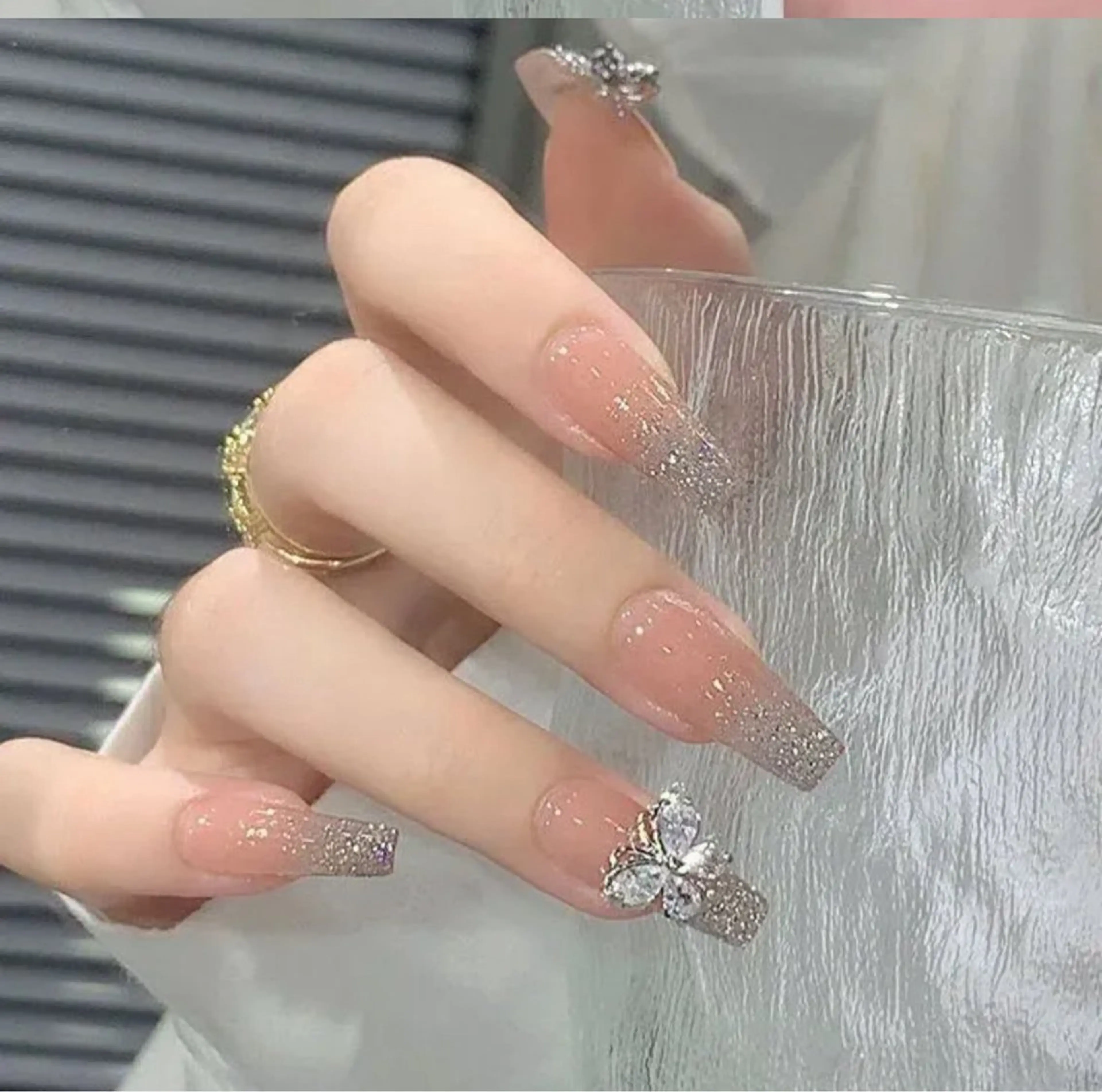 ネイル ハンドネイル 小方 サトミのネイルデザイン