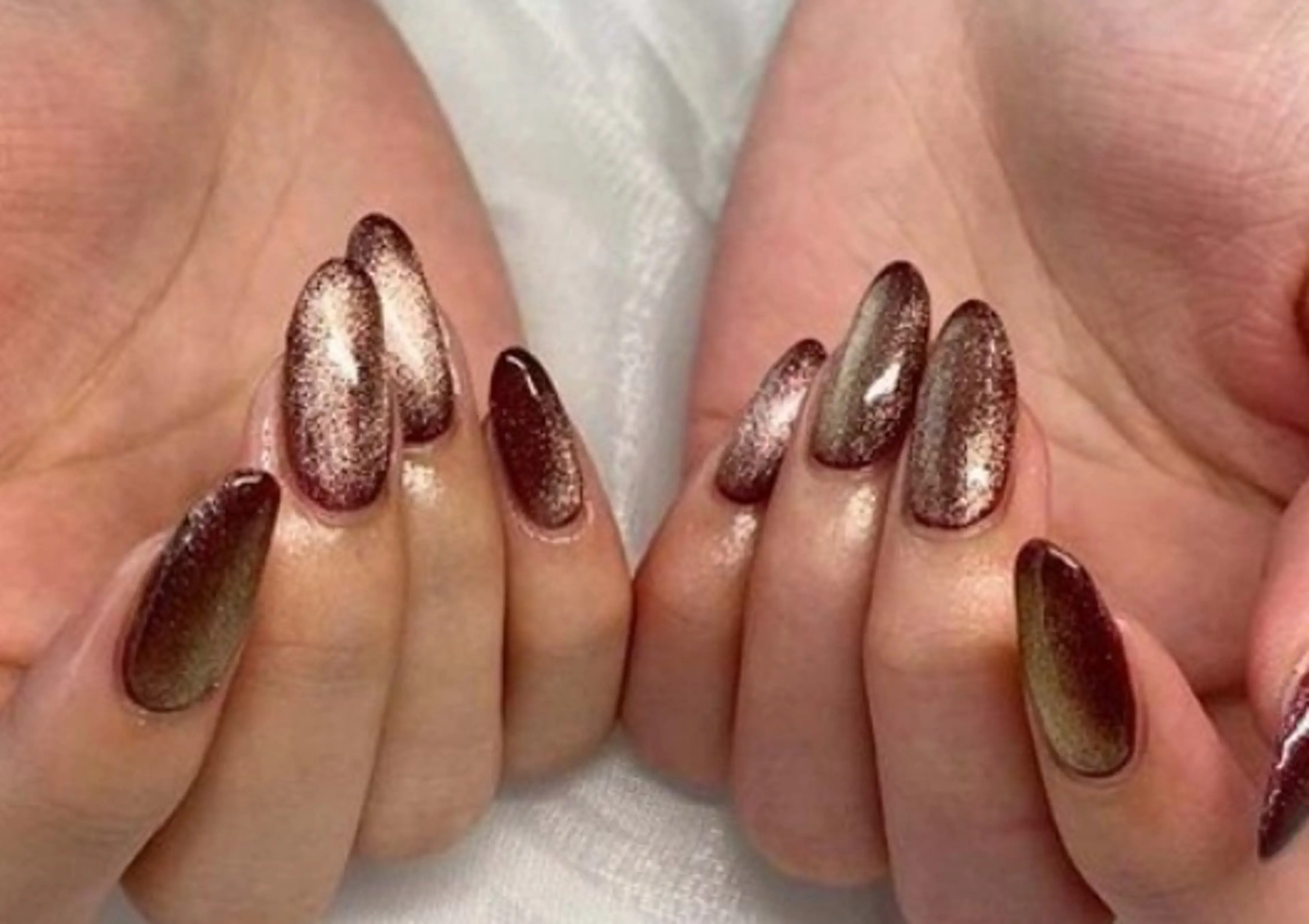 【マグネットネイル】マシーンオフ＆ケア込み（ソフトジェル限定）の写真