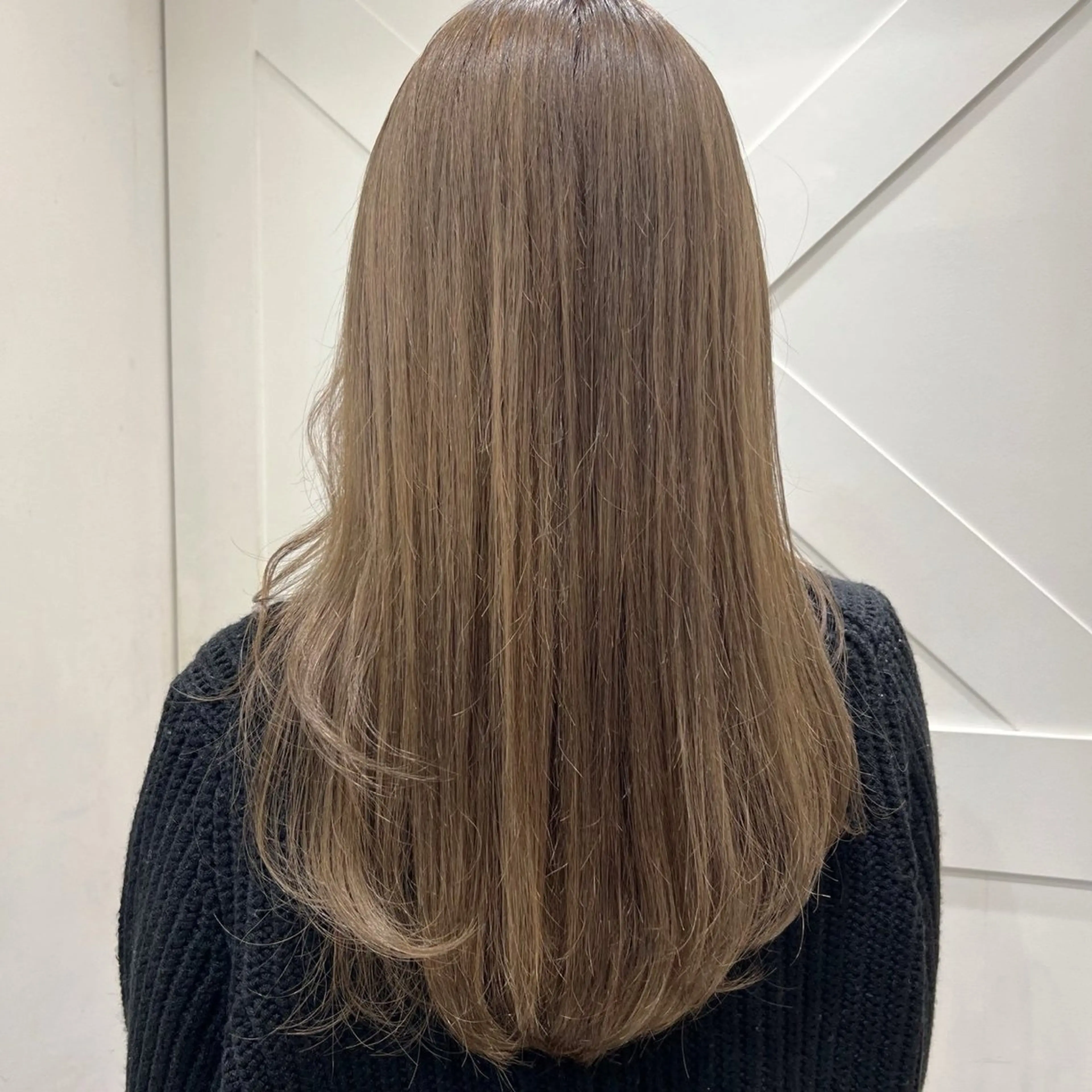 ロング カラー 横浜/ミルクティー カラー🤍みうのヘアスタイル