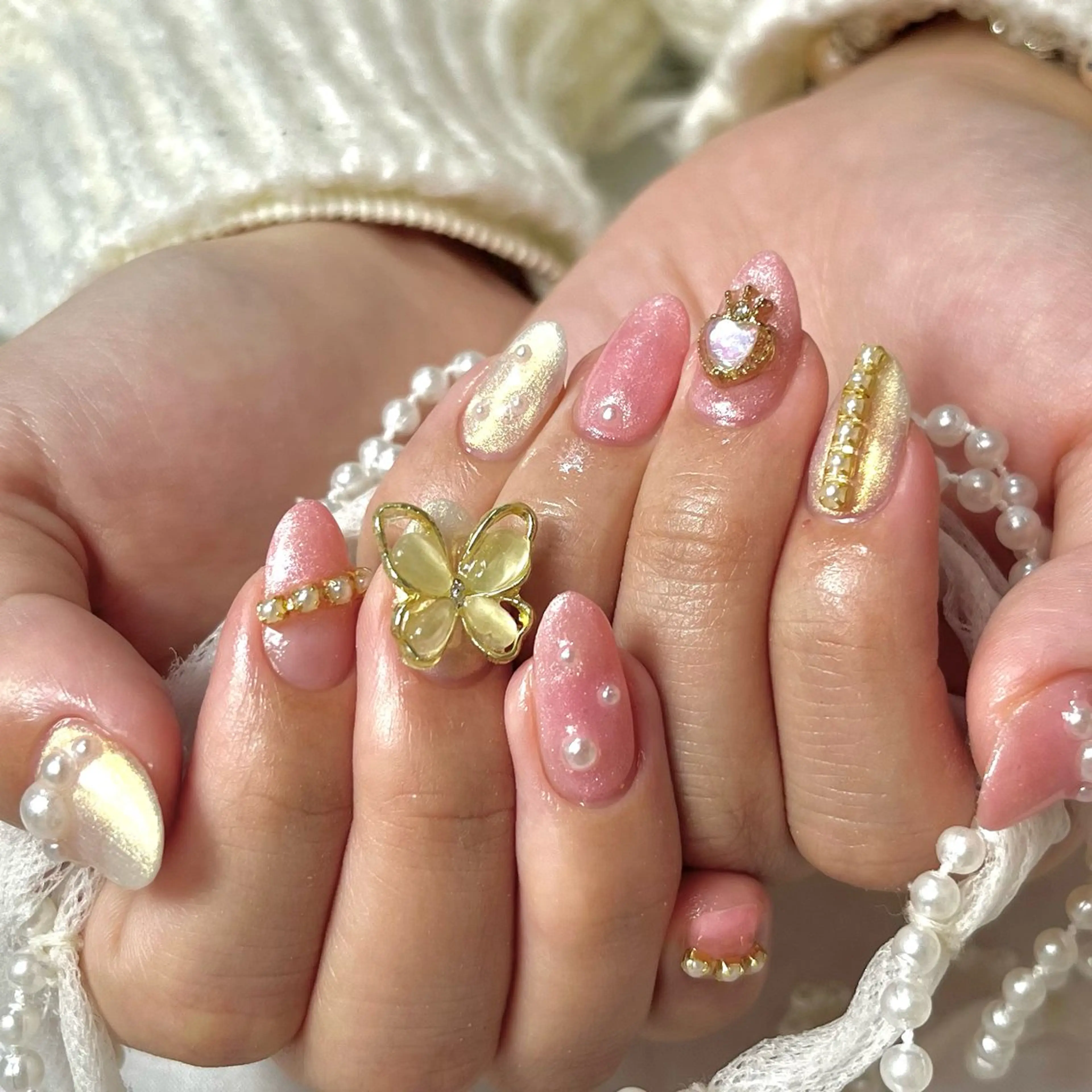 ネイル ゴールド ハート 韓国ネイル ラメ(グリッター) ピンク 韓国ネイル💠 Tomoのネイルデザイン