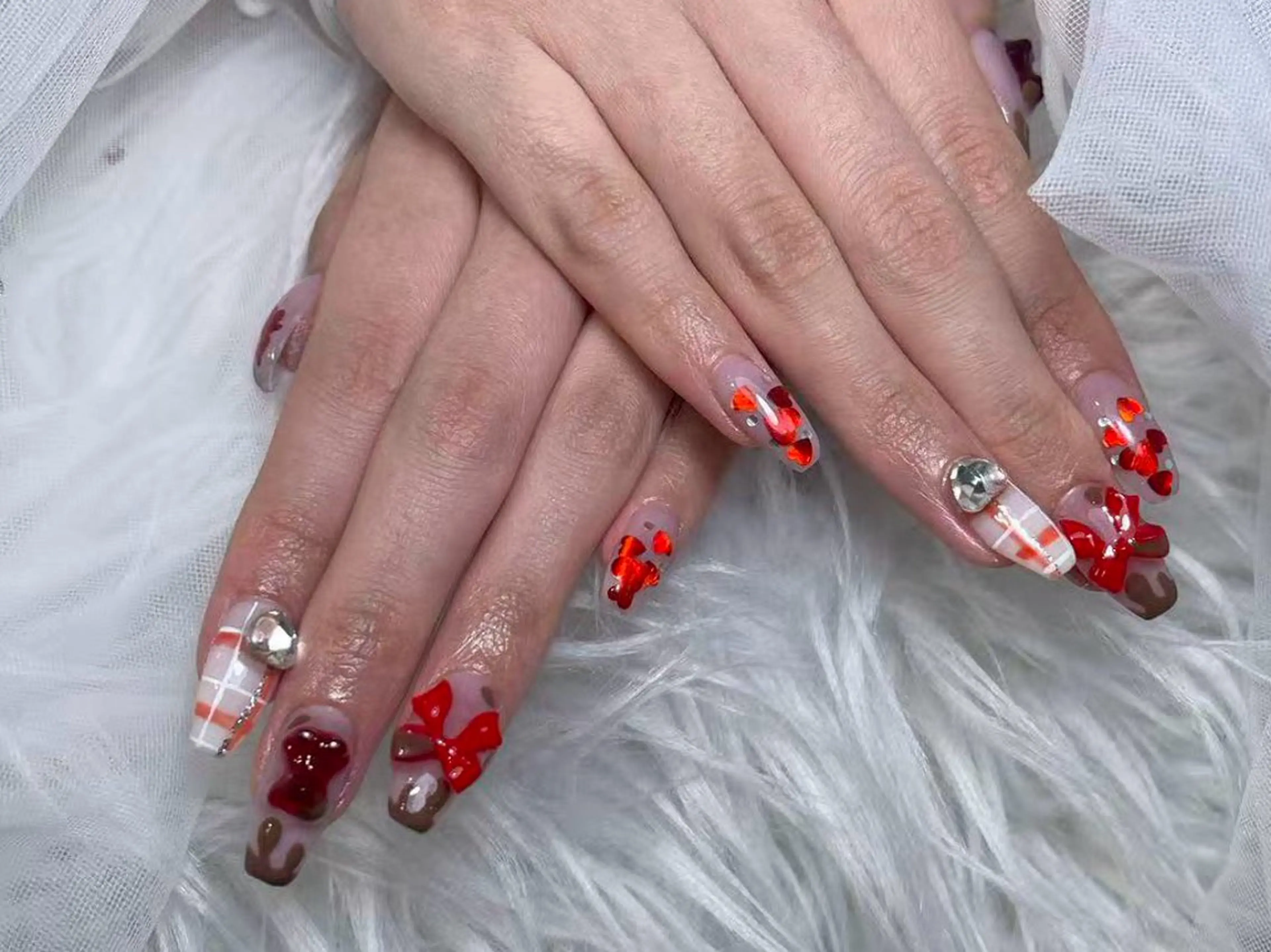 ネイル ハンドネイル 🌈 Laule'aのネイルデザイン