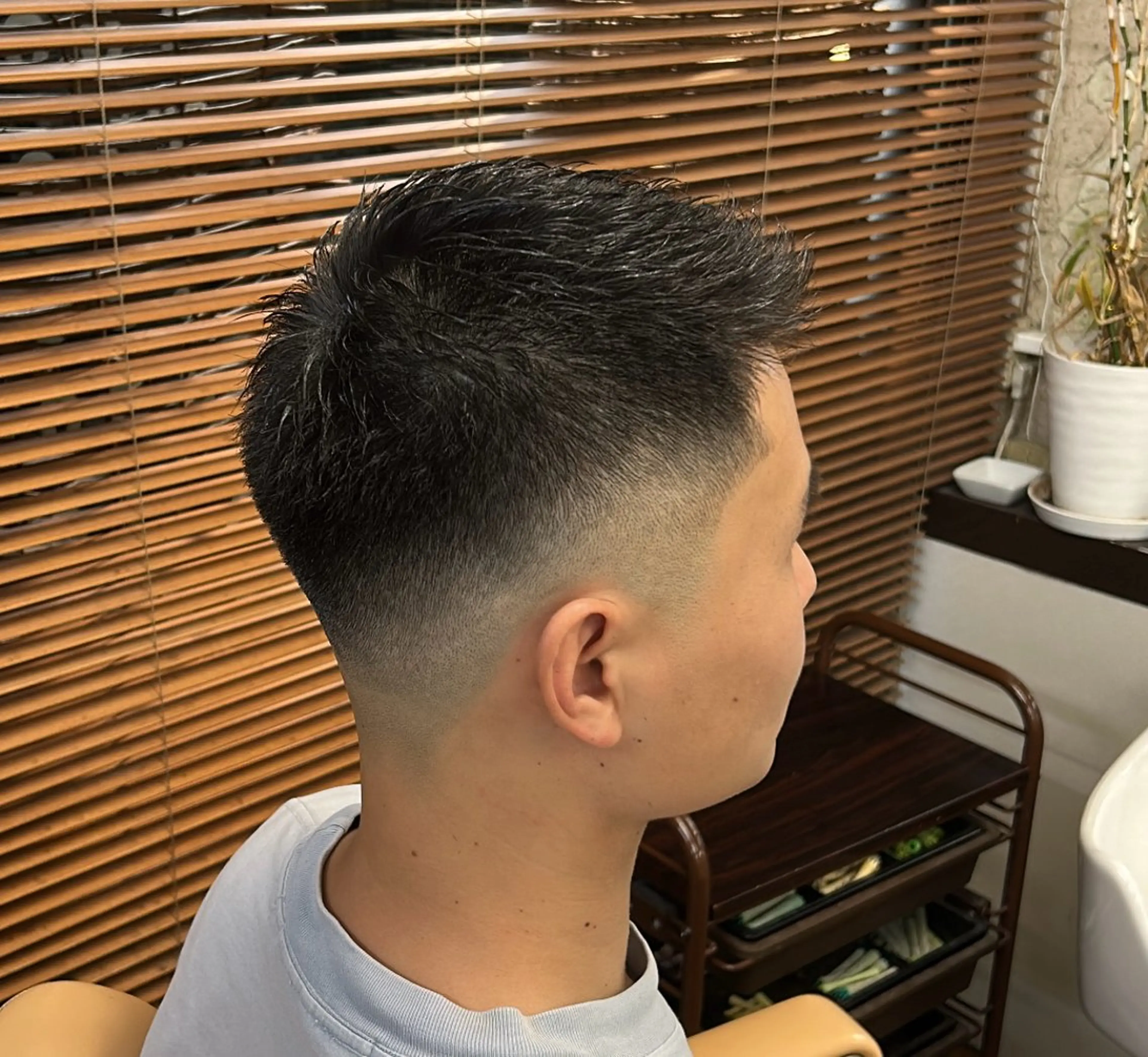 ショート メンズ フェードカット スキンフェード 新宿メンズカット✂︎ 能戸蒼生💈のヘアスタイル