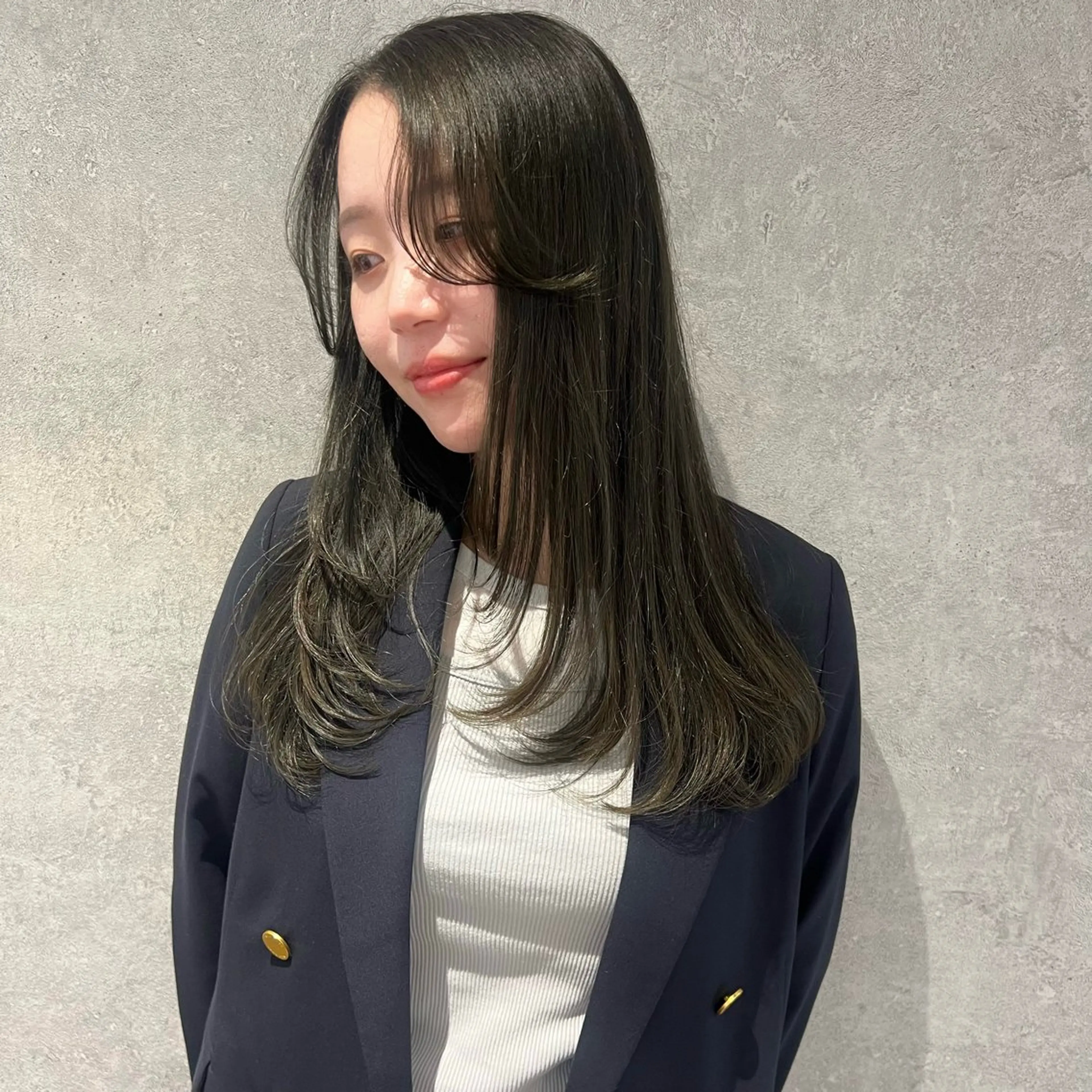 ロング かきあげバング レイヤーカット カット ヘアカラー AI TOKYO　S所属・mizuki 【韓国レイヤー】のヘアスタイル