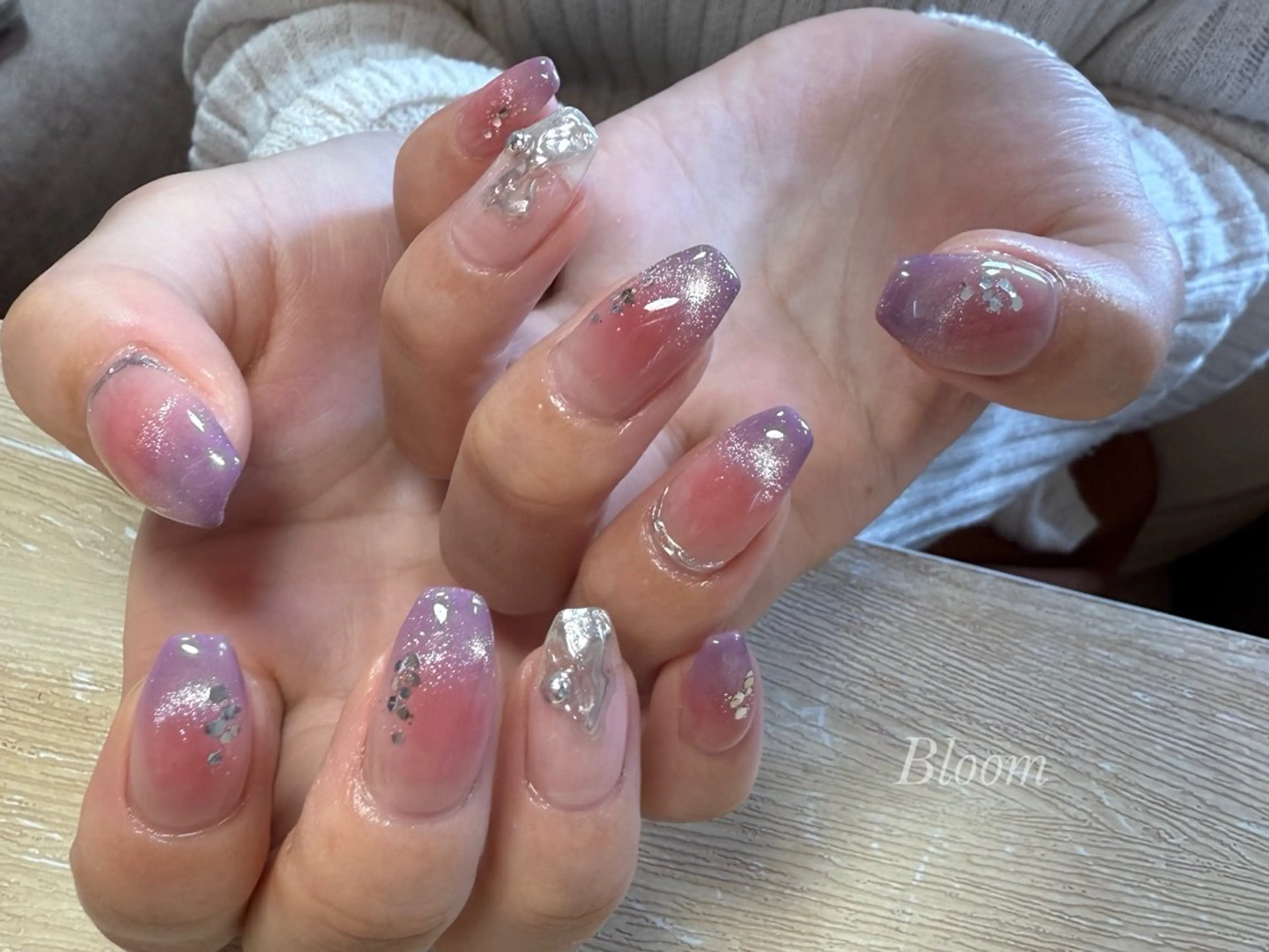 ネイル アートネイル チークネイル グラデーション マグネットネイル 持ち込み Bloom a nail studio所属・松下 未来のネイルデザイン