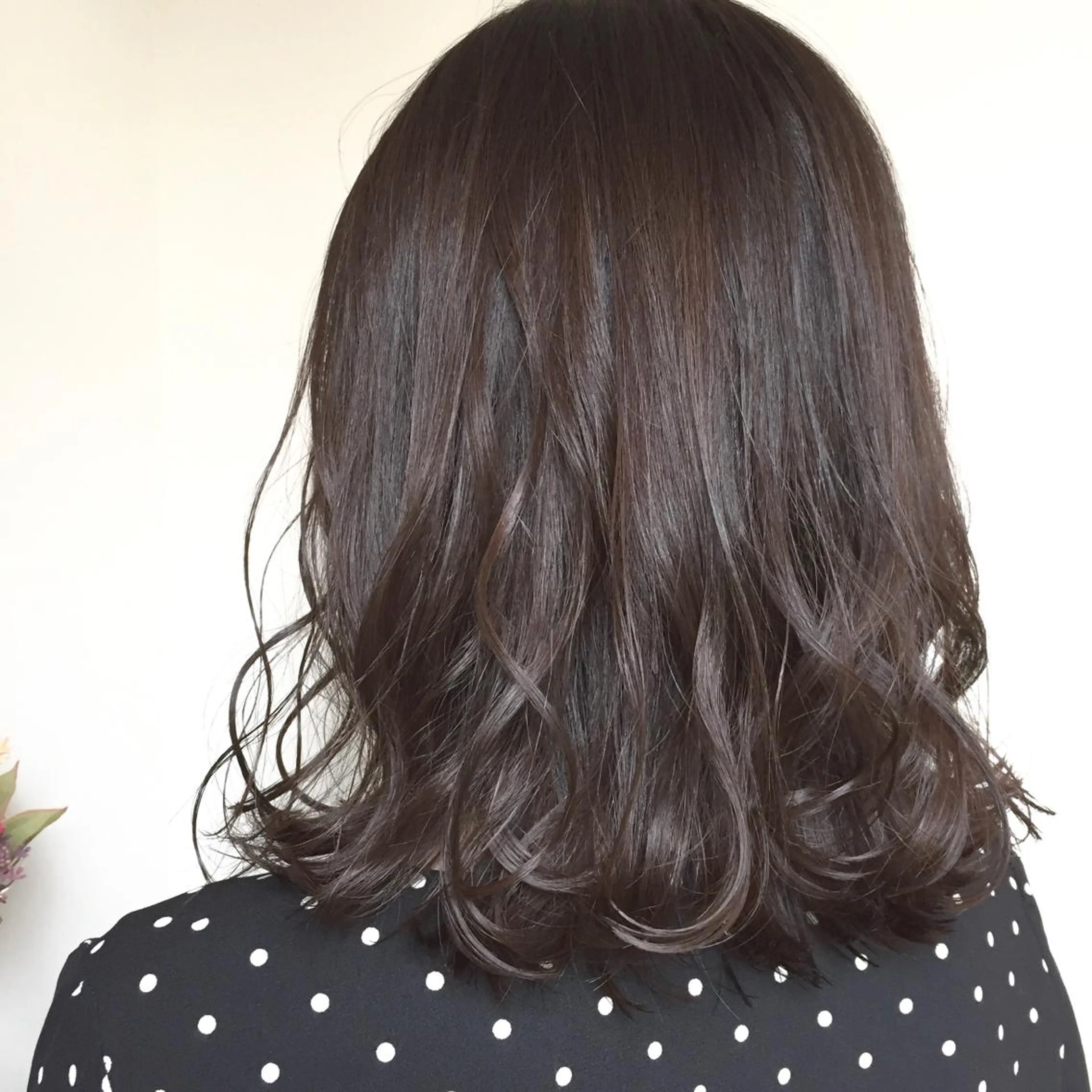 ミディアム カラー ブリーチ グレージュ HAUS 片山みほのヘアスタイル