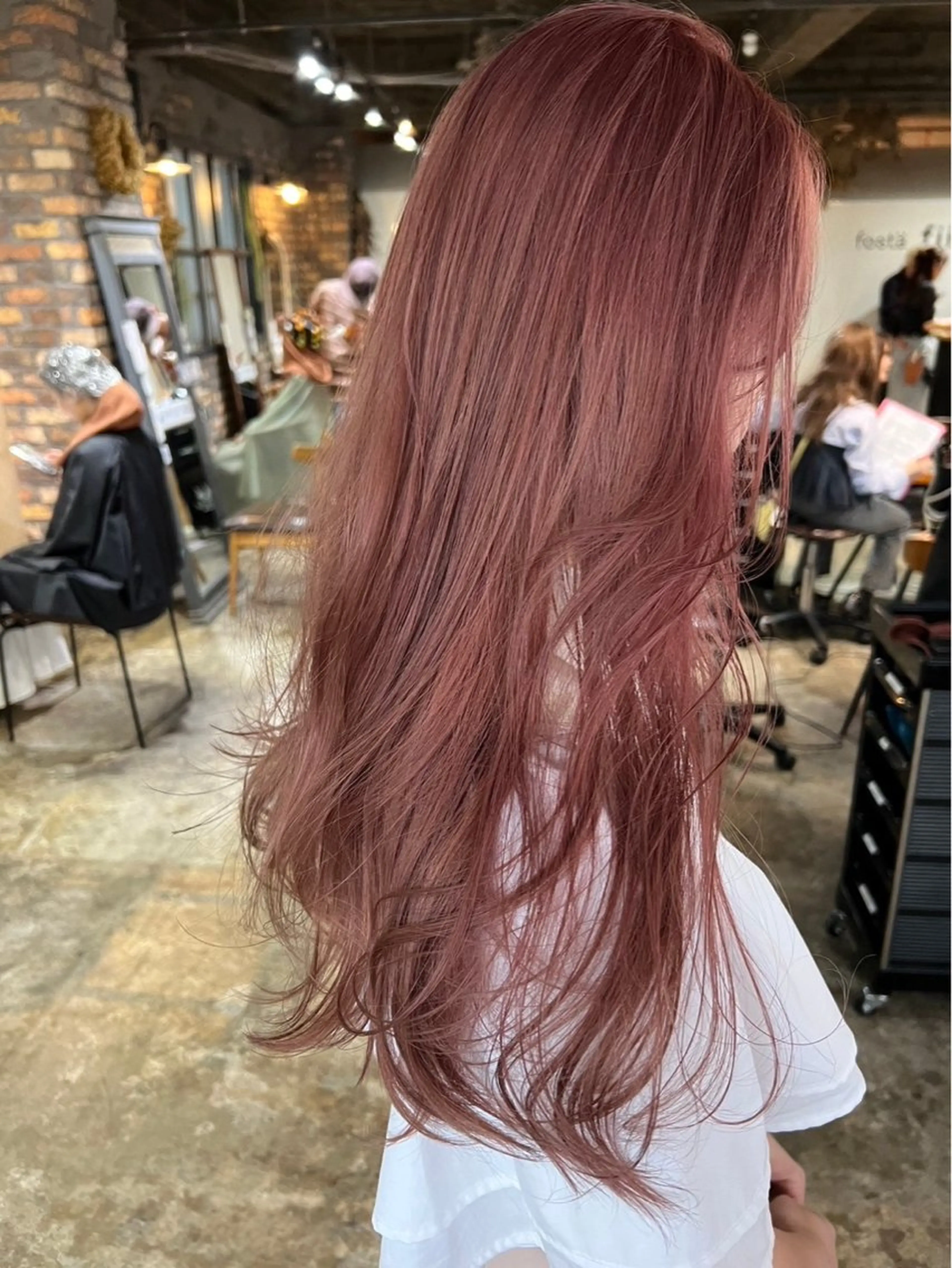 ロング カラー カット ヘアカラー トリートメント ツキノキ ミナのヘアスタイル