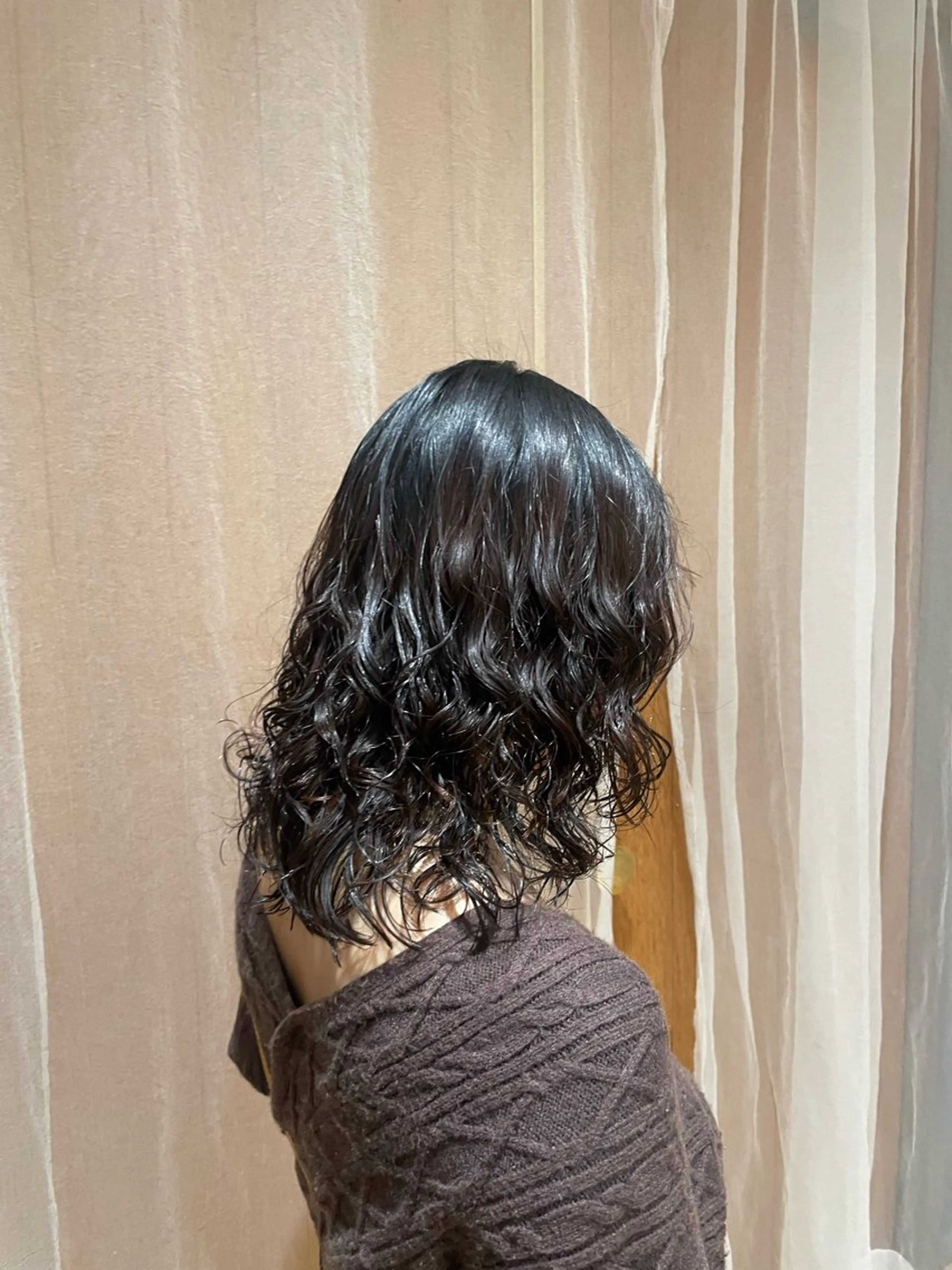 ミディアム ミディアムパーマ レイヤーカット chihiro / ミディアムヘアのヘアスタイル