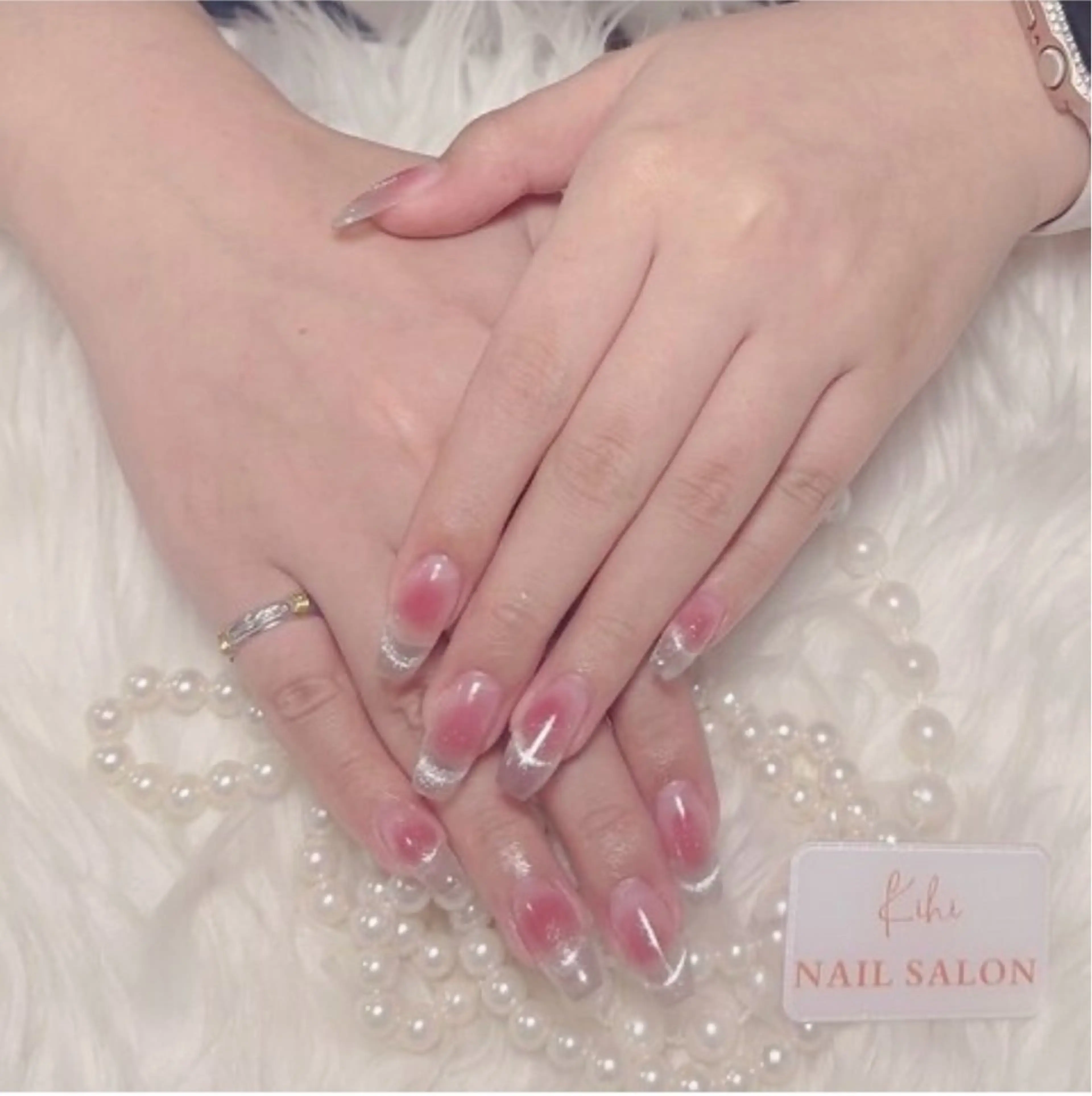 【ジェルオフ無料】チークマグネットグラデーションの写真