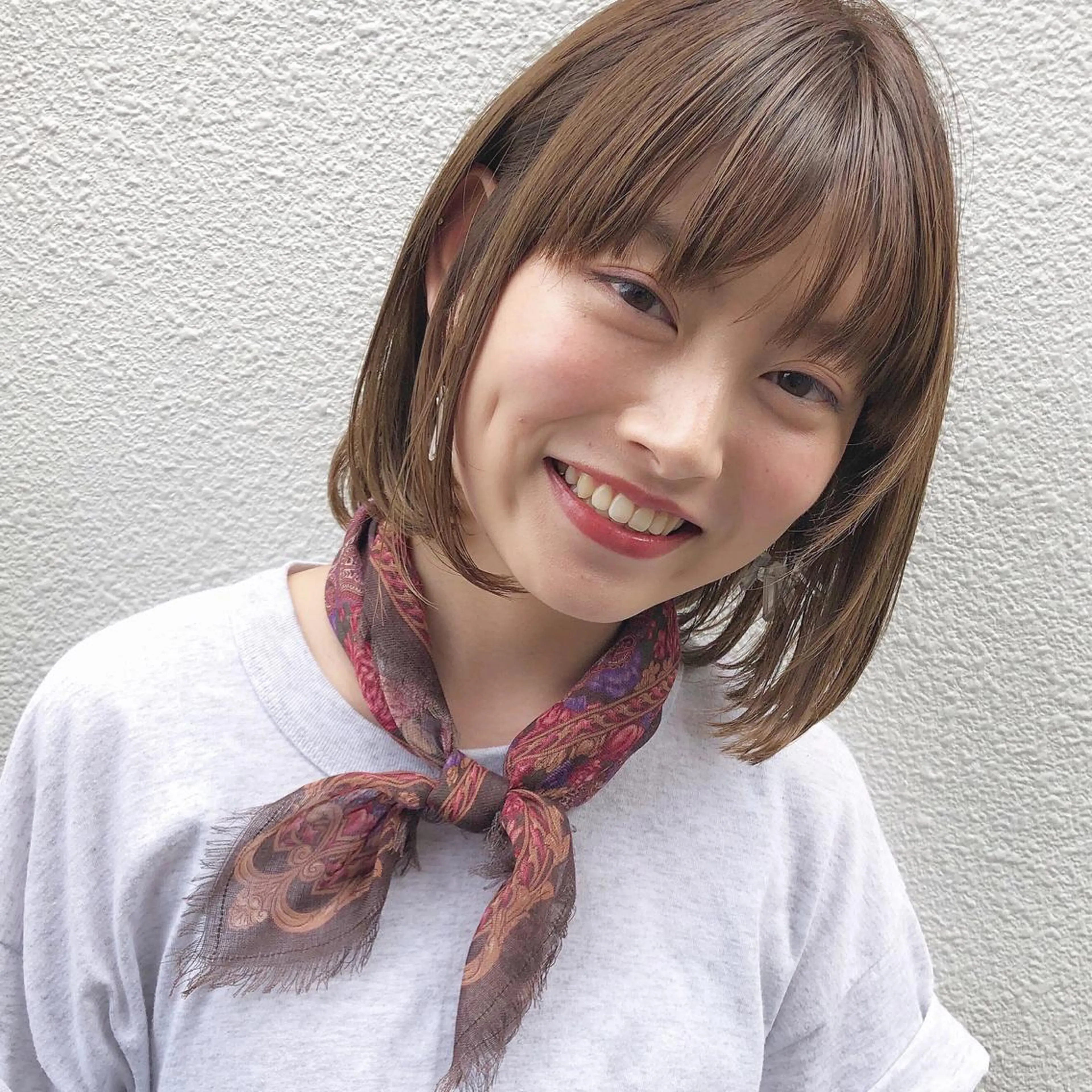 ミディアム ボブ カット ヘアカラー トリートメント 義本 風佳のヘアスタイル