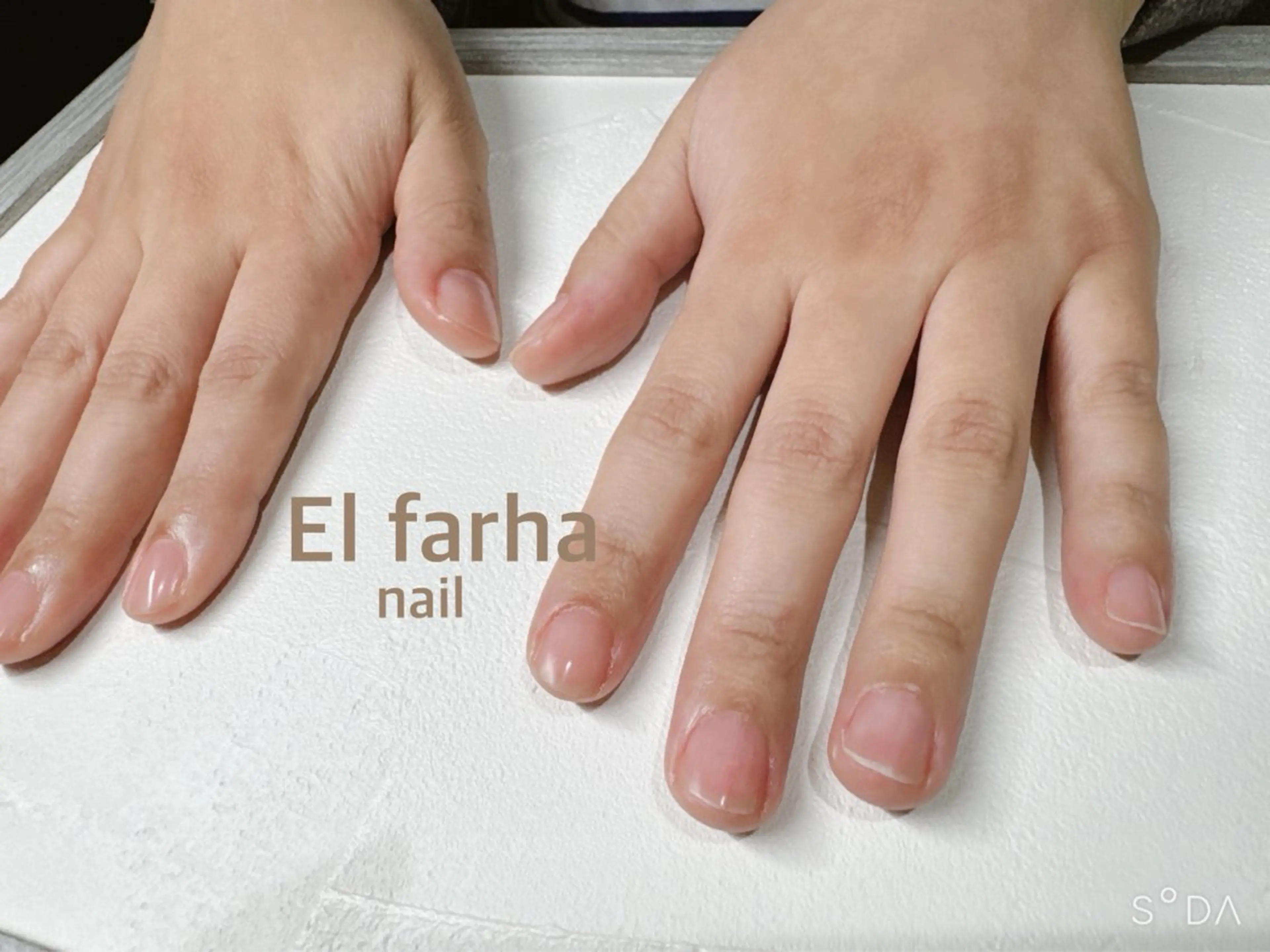 ネイル ハンドケア El  Farha nailのネイルデザイン