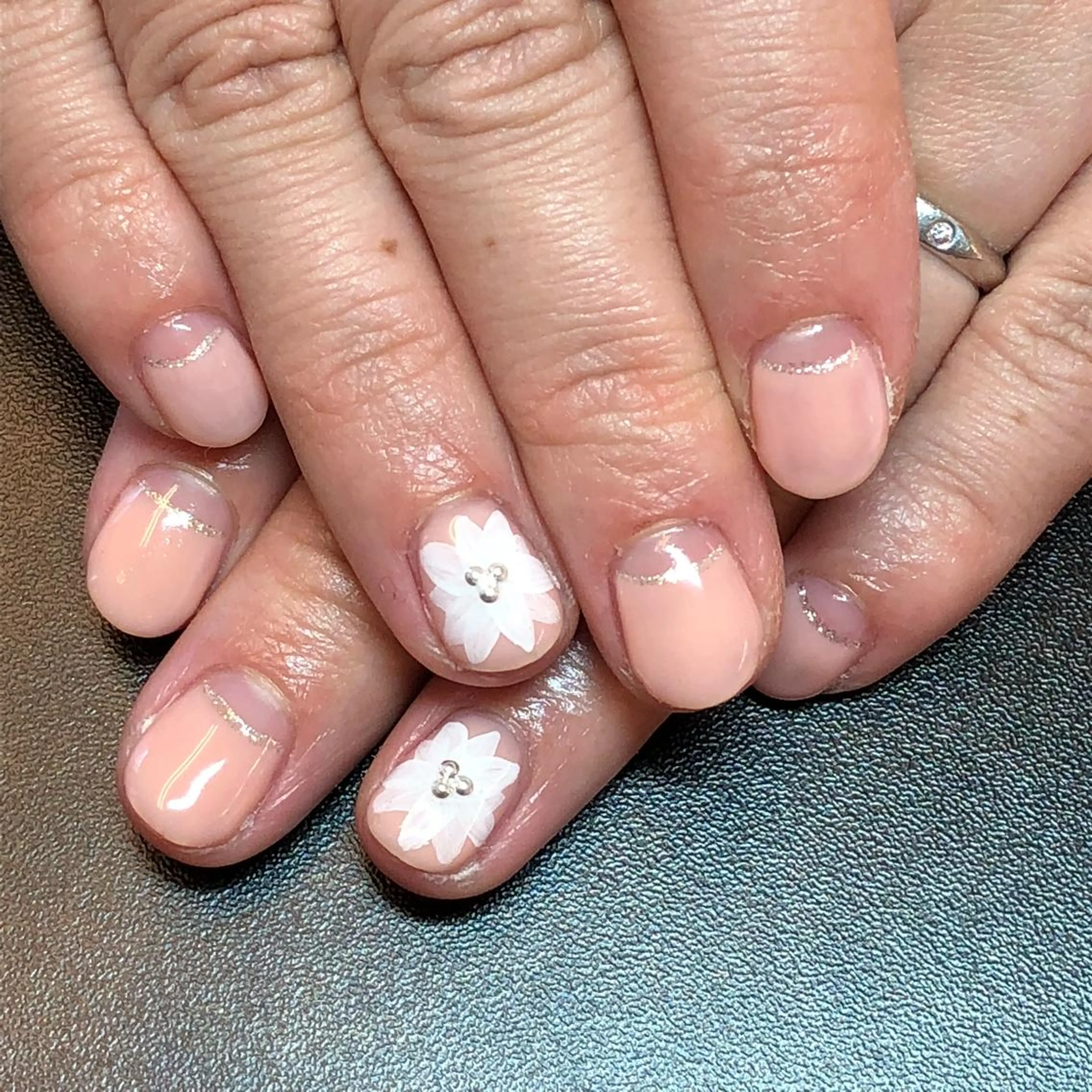 ネイル オフィスネイル KIREIE NAILSのネイルデザイン