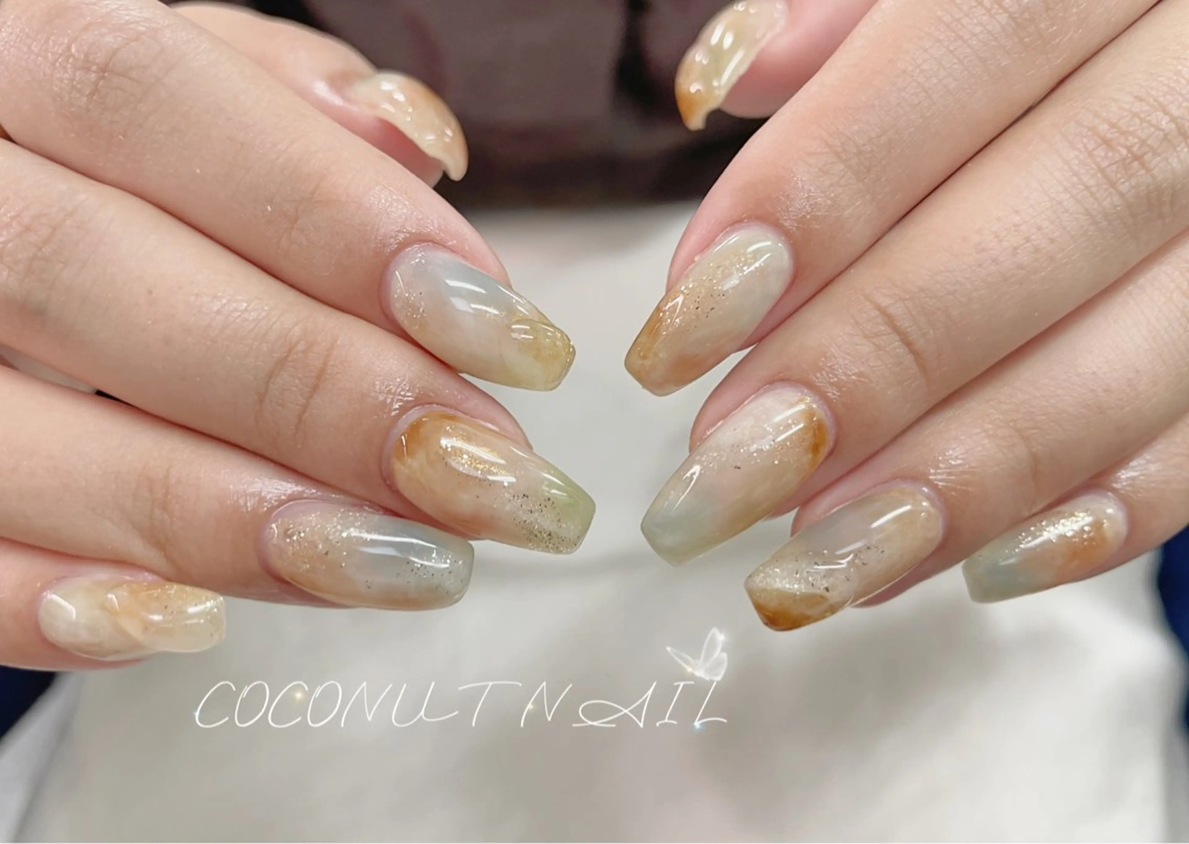 ネイル べっ甲ネイル フレンチネイル キラキラネイル マグネットネイル 大理石ネイル(マーブル) ハンドネイル 神田 ココナッツのネイルデザイン
