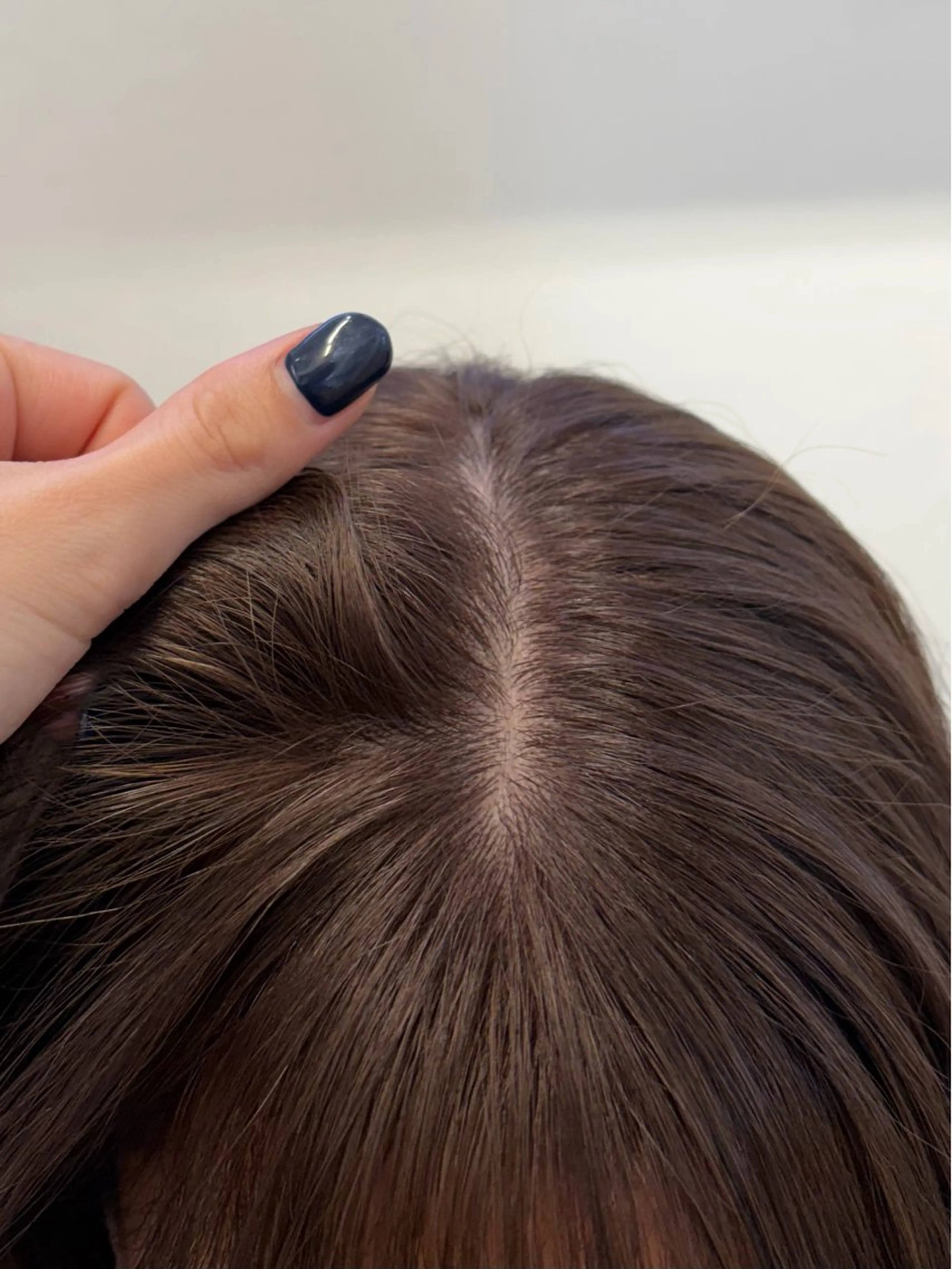 ミディアム カラー ミルクティー× グレージュMOMOのヘアスタイル