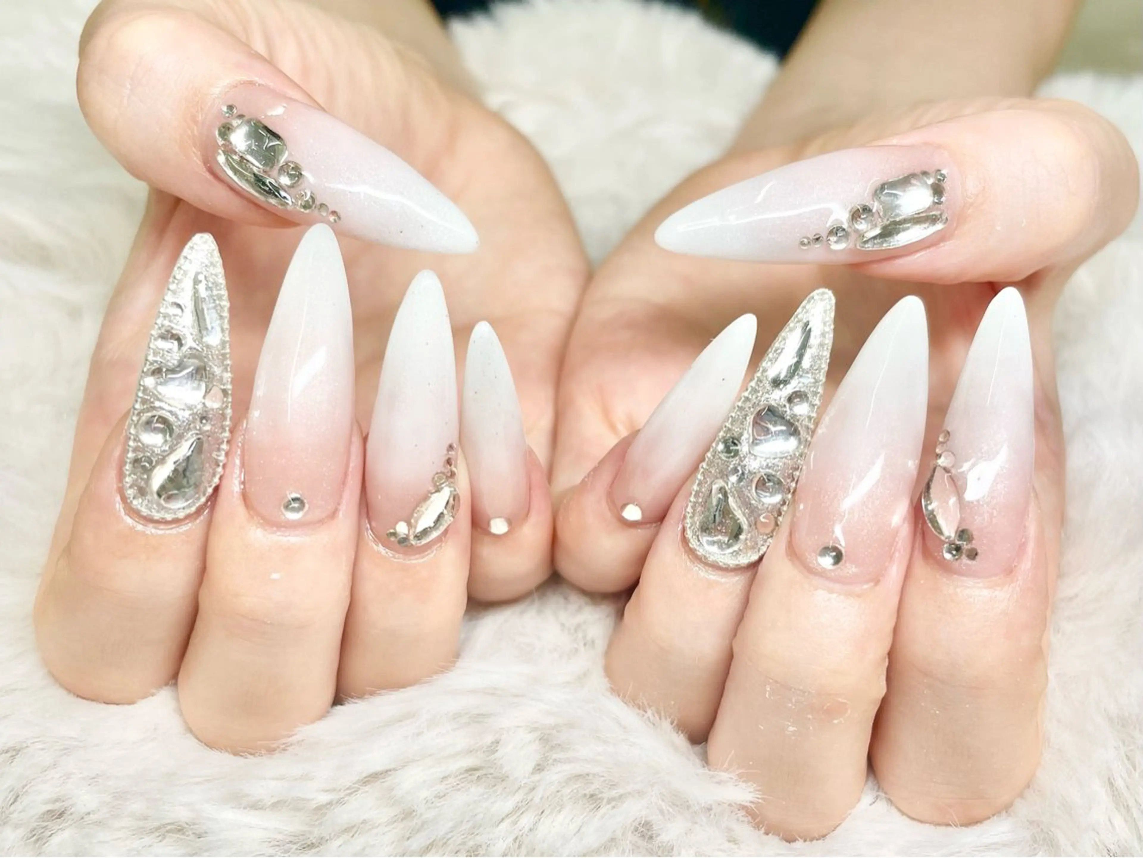 ネイル FILL nail古河店所属・FILL nail SHIORIのネイルデザイン