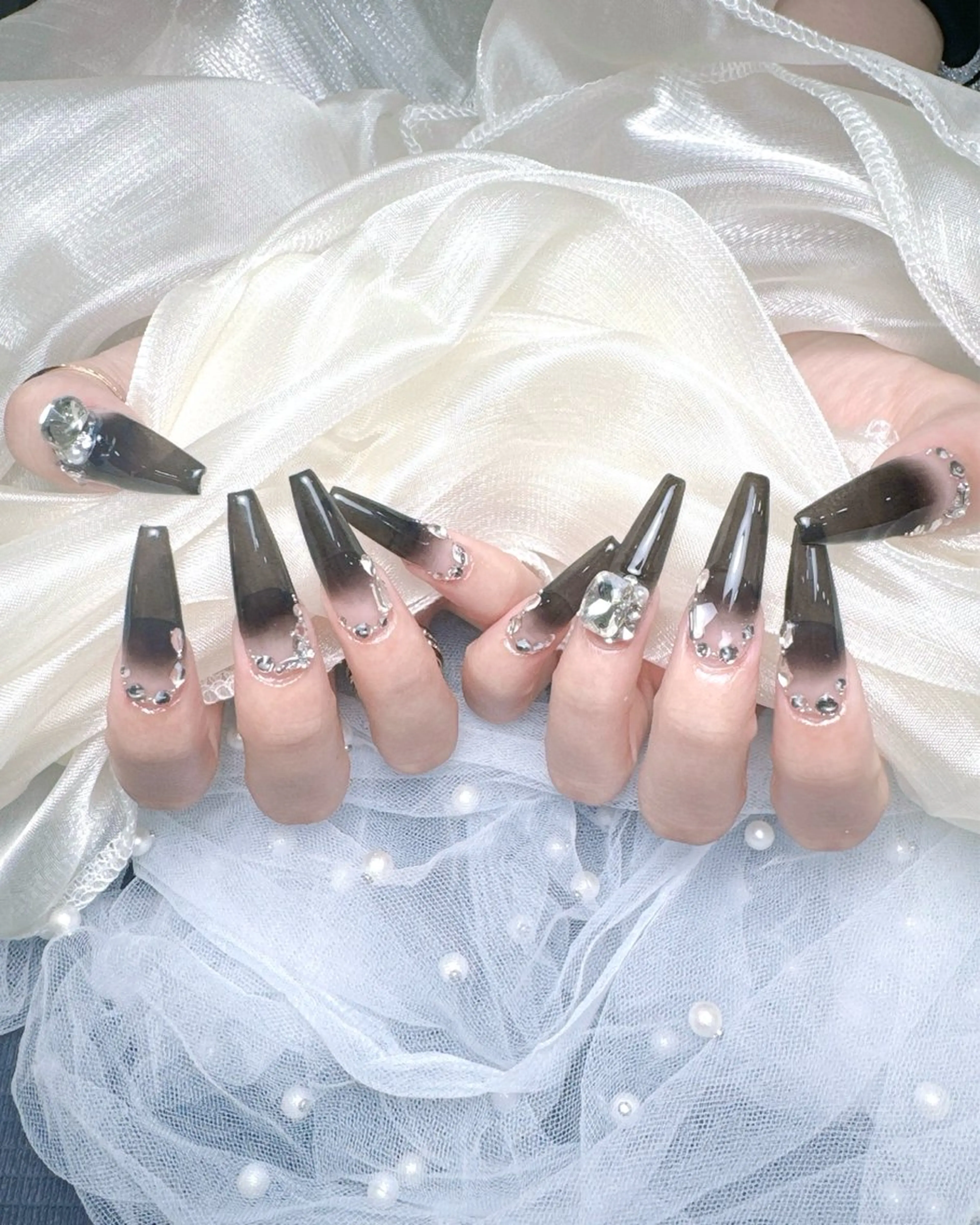 ネイル 長さ出し フレンチネイル ジェルネイル ガラスフレンチ 韓国ネイル HD Studioのネイルデザイン