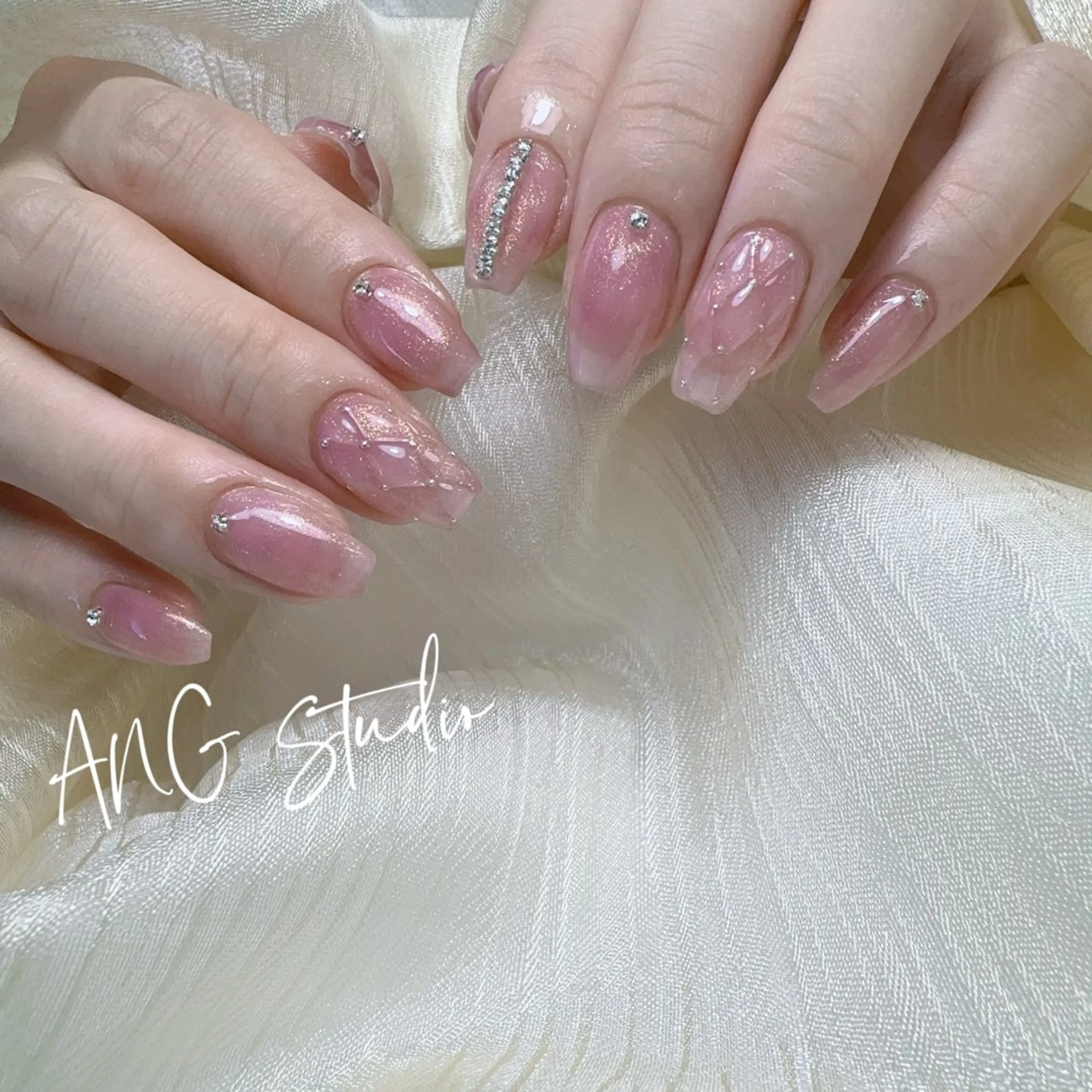 ネイル ハンドネイル ハンドケア ANG Studioのネイルデザイン