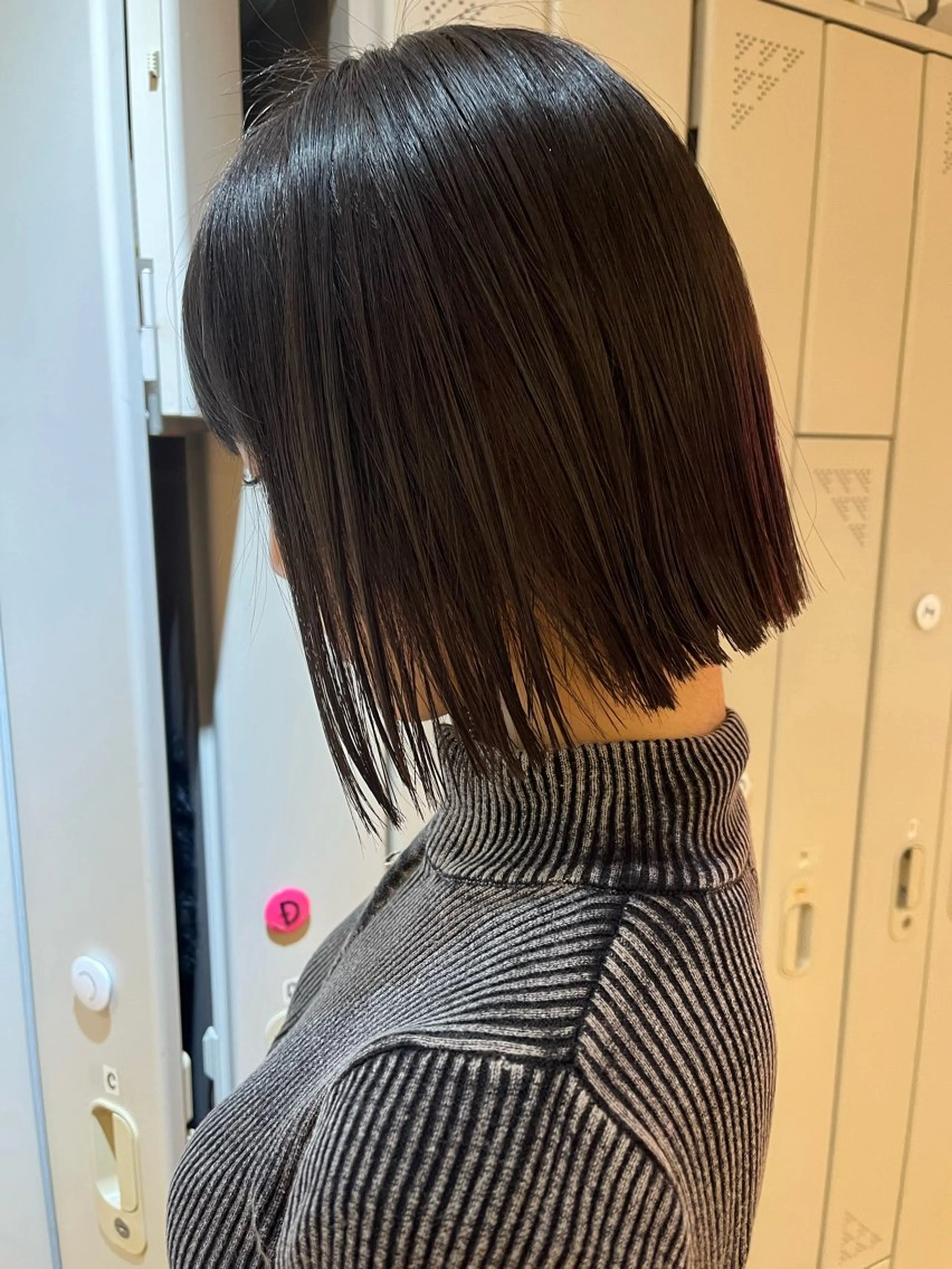 ミディアム 切りっぱなしボブ ボブ カット 【ブロンド】【ベージ ュ系】TAKUMAのヘアスタイル