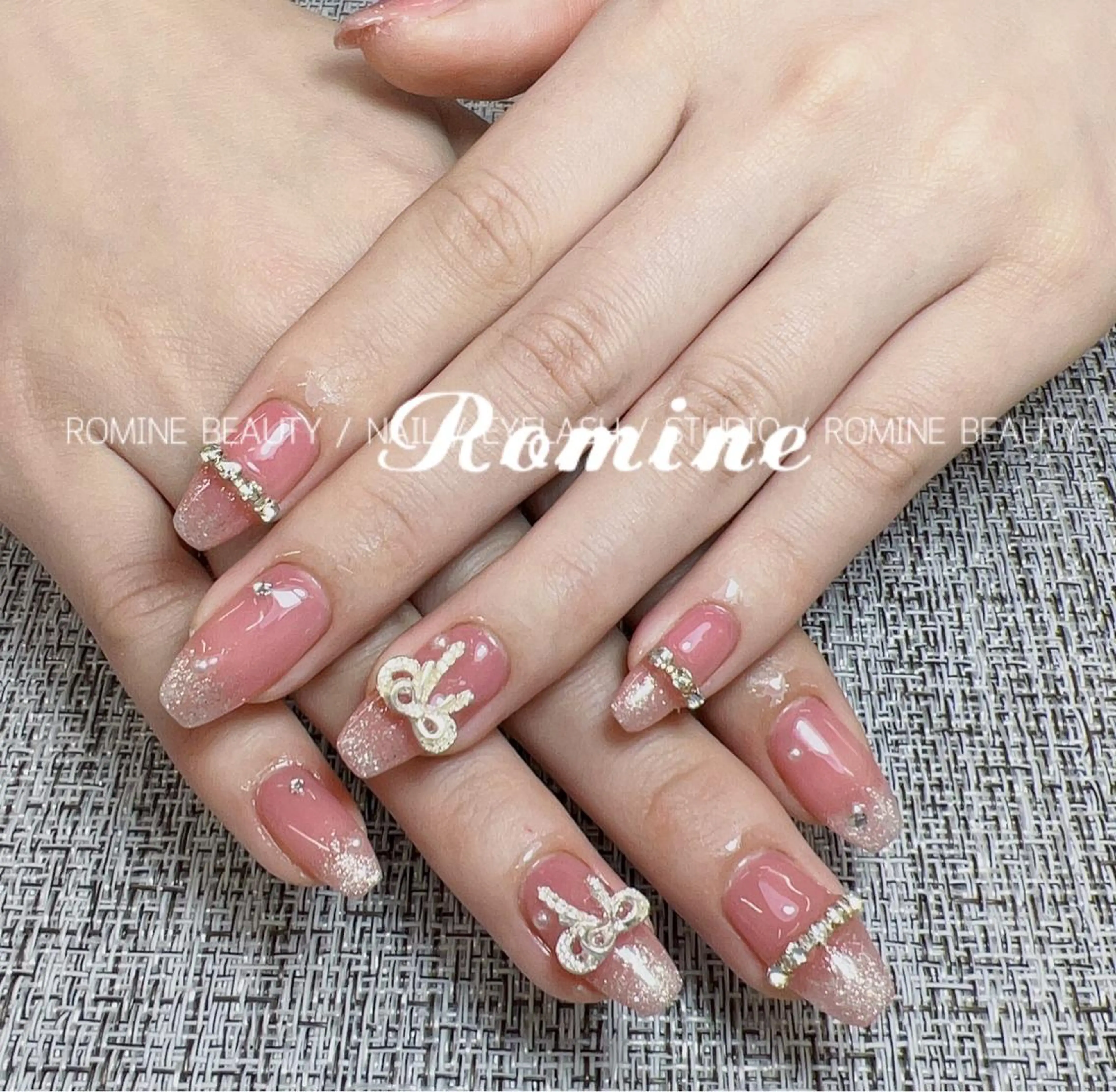 ネイル Romine アイラッシュ&ネイルのマツエク・マツパデザイン