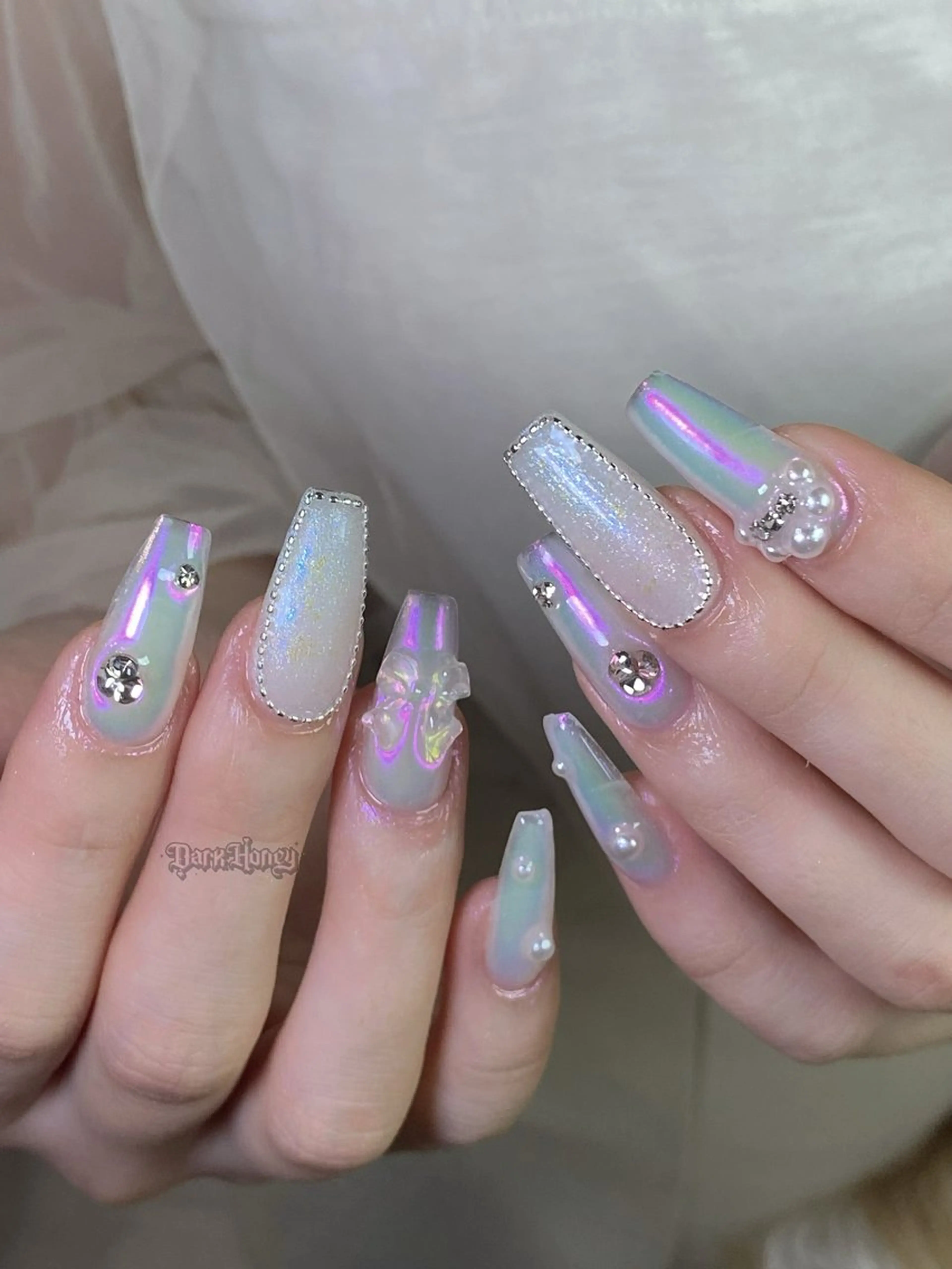 ネイル ハンドネイル Dark honey スカルプ専門原宿店のネイルデザイン