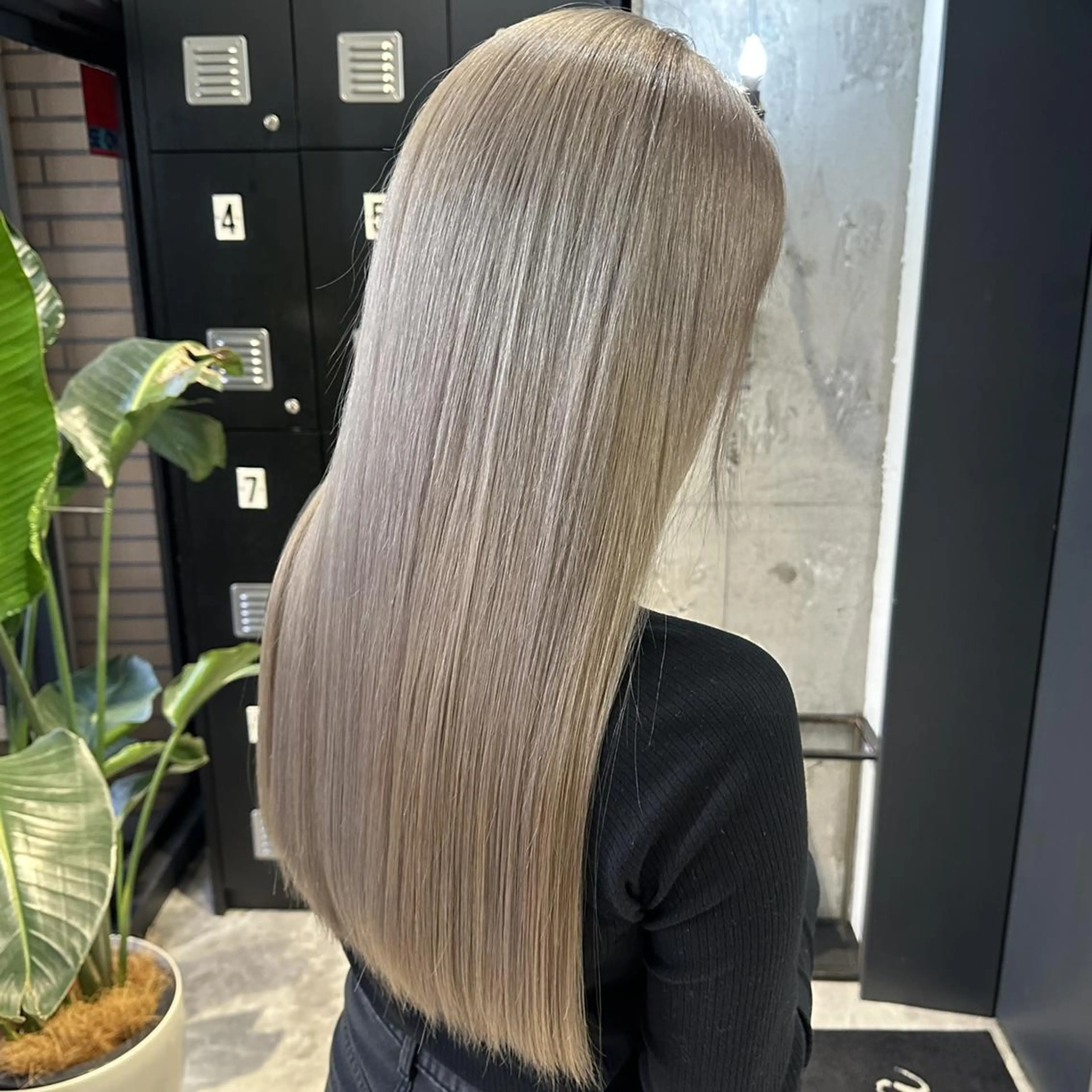 カラー ロング ヘアカラー トリートメント ヘッドスパ Akua【代表】 Kazumaのヘアスタイル