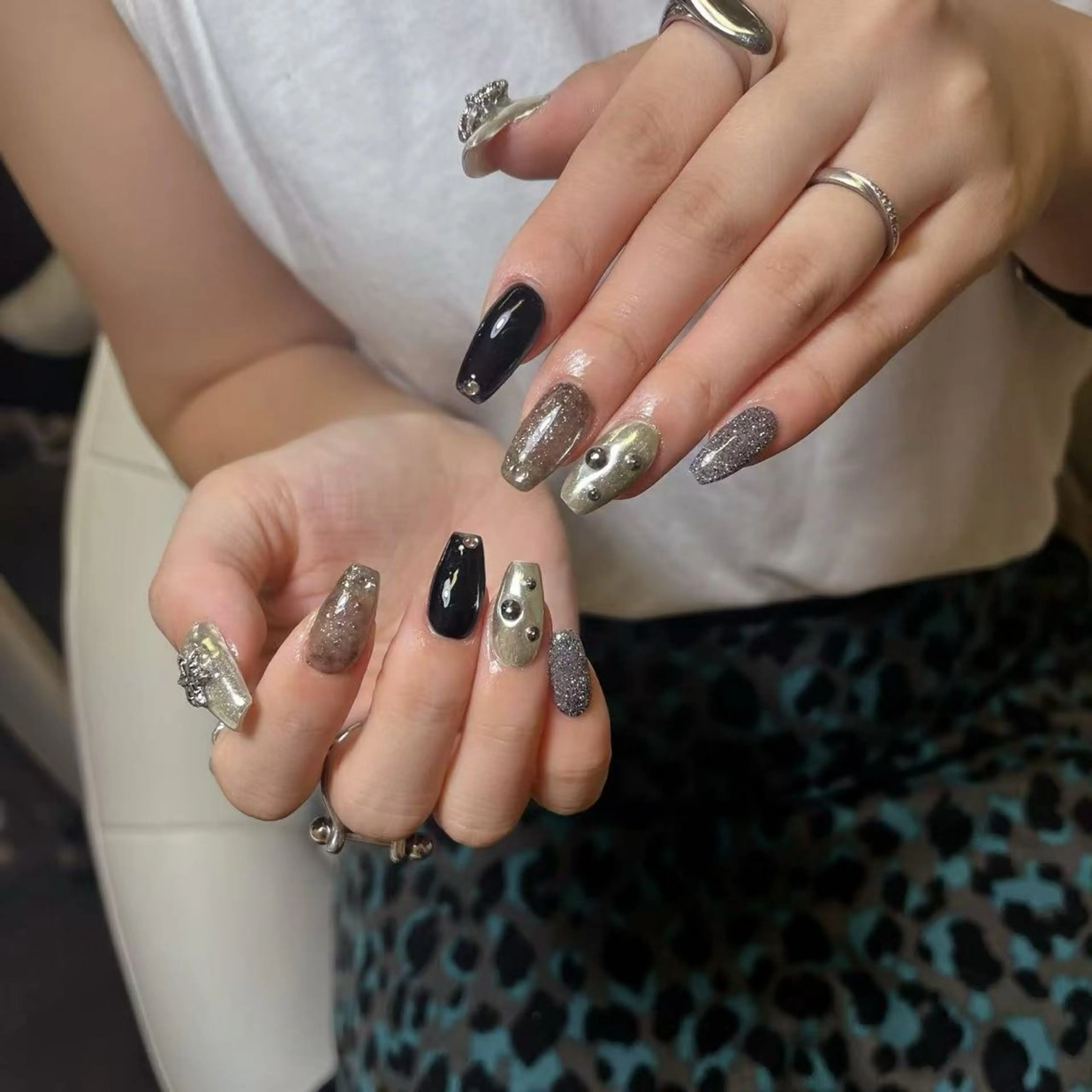 ネイル ハンドネイル Queens 榊 まおのネイルデザイン