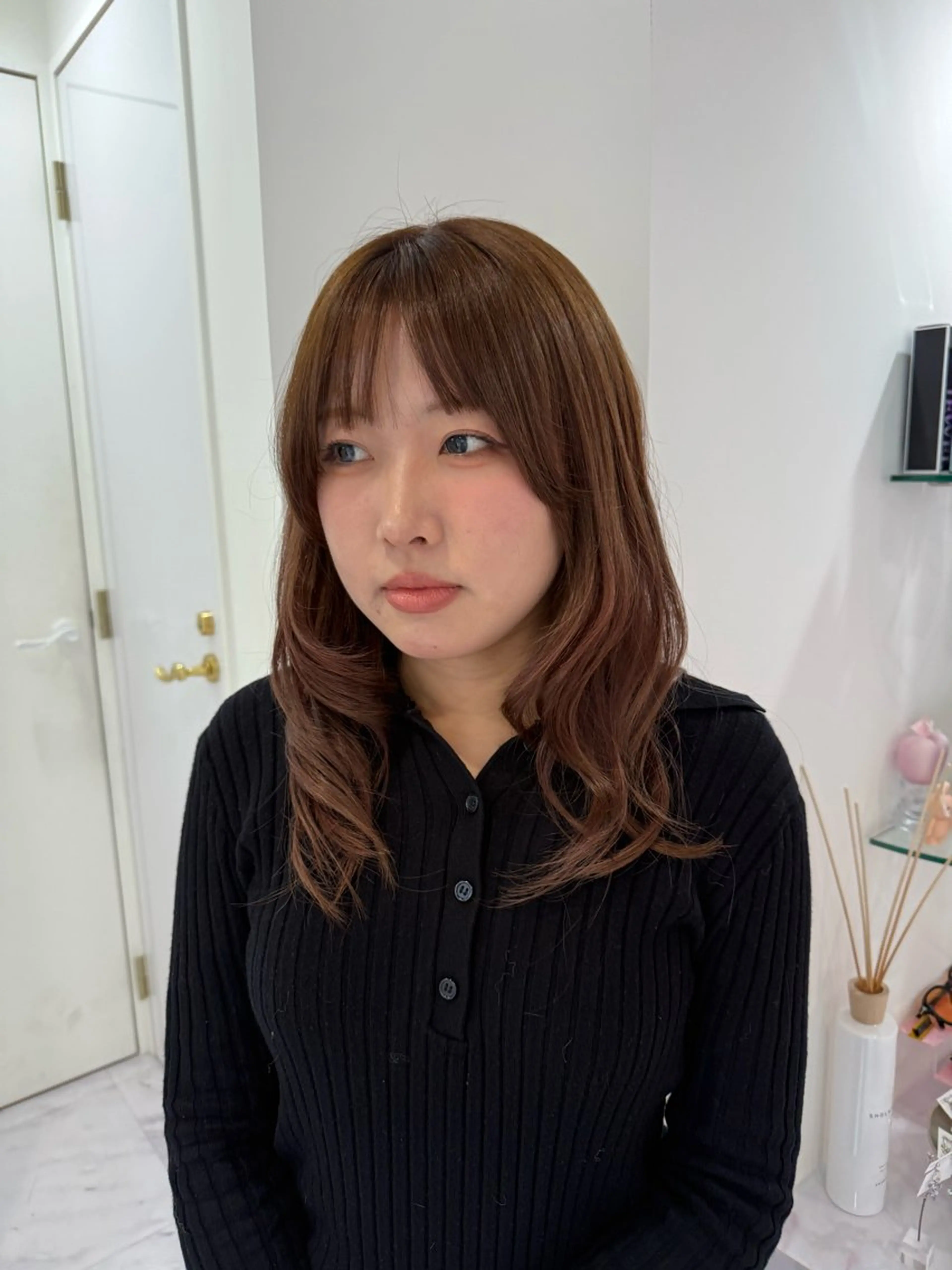 セミロング カラー ブラウンカラー オリーブブラウン 顔周りカット カット ヘアカラー ともか 名駅🧚‍♂️💫のヘアスタイル