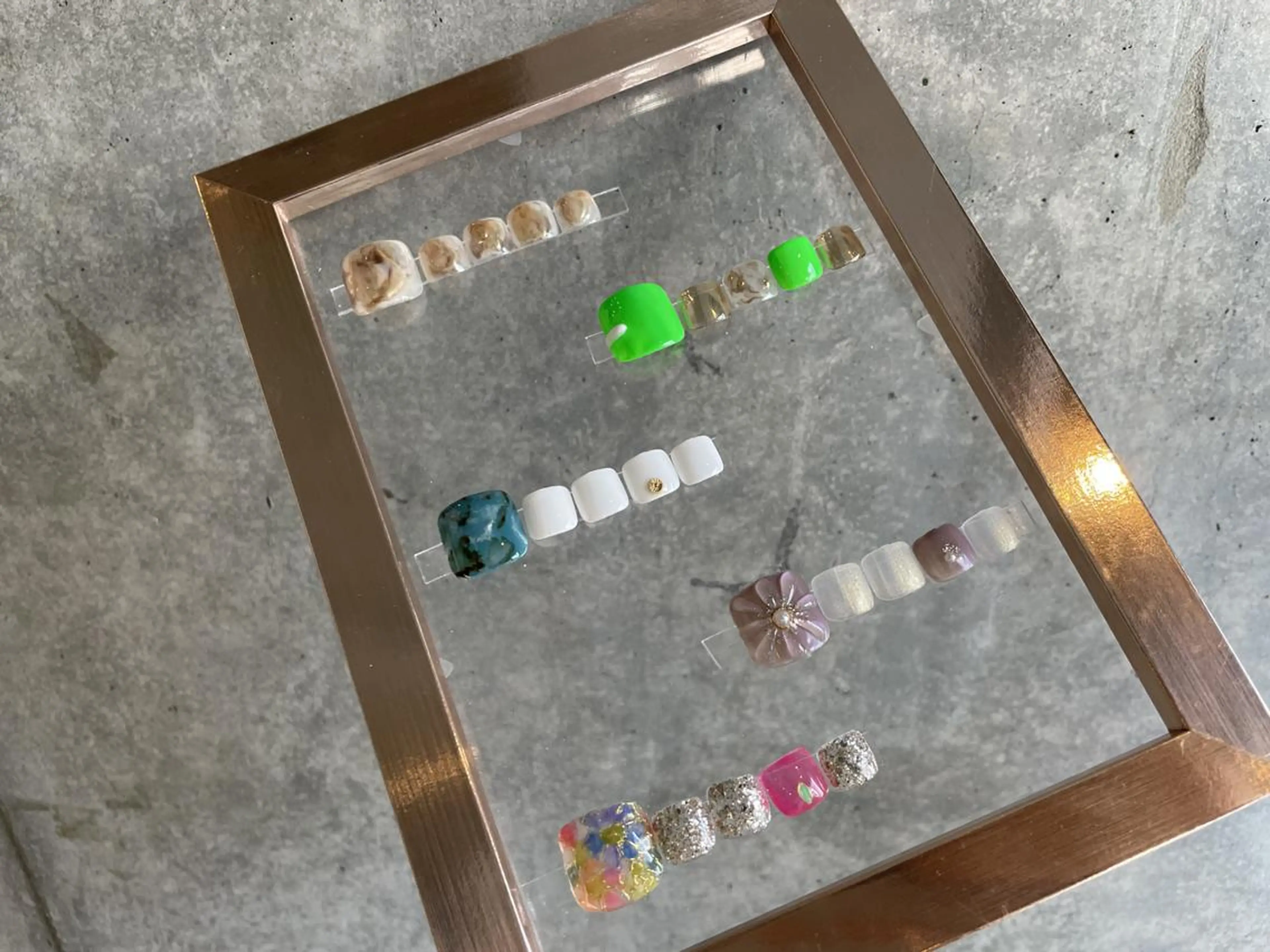 ネイル フットネイル miki 🌿のネイルデザイン