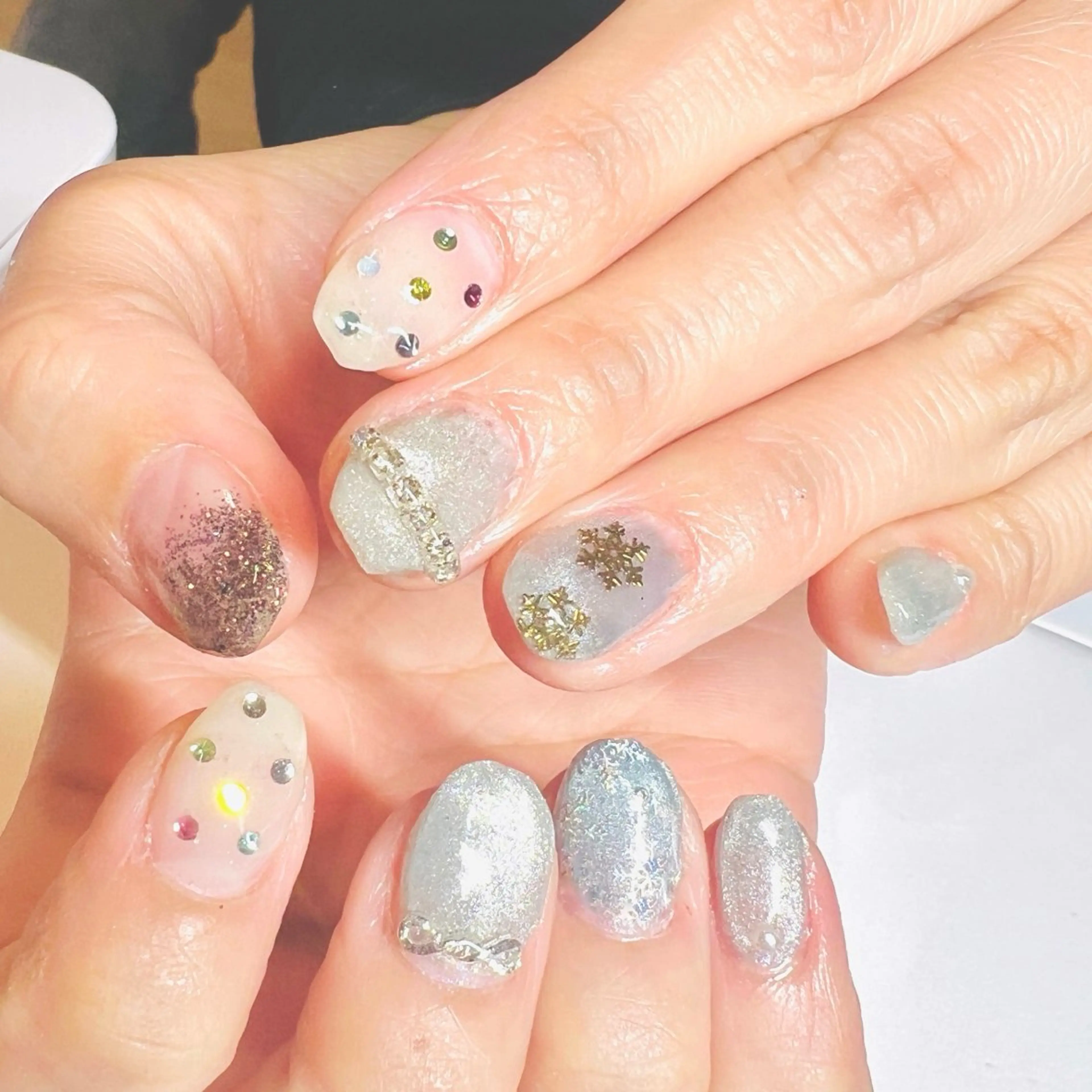 ミディアム ハンドネイル Nail Salon midnightのネイルデザイン