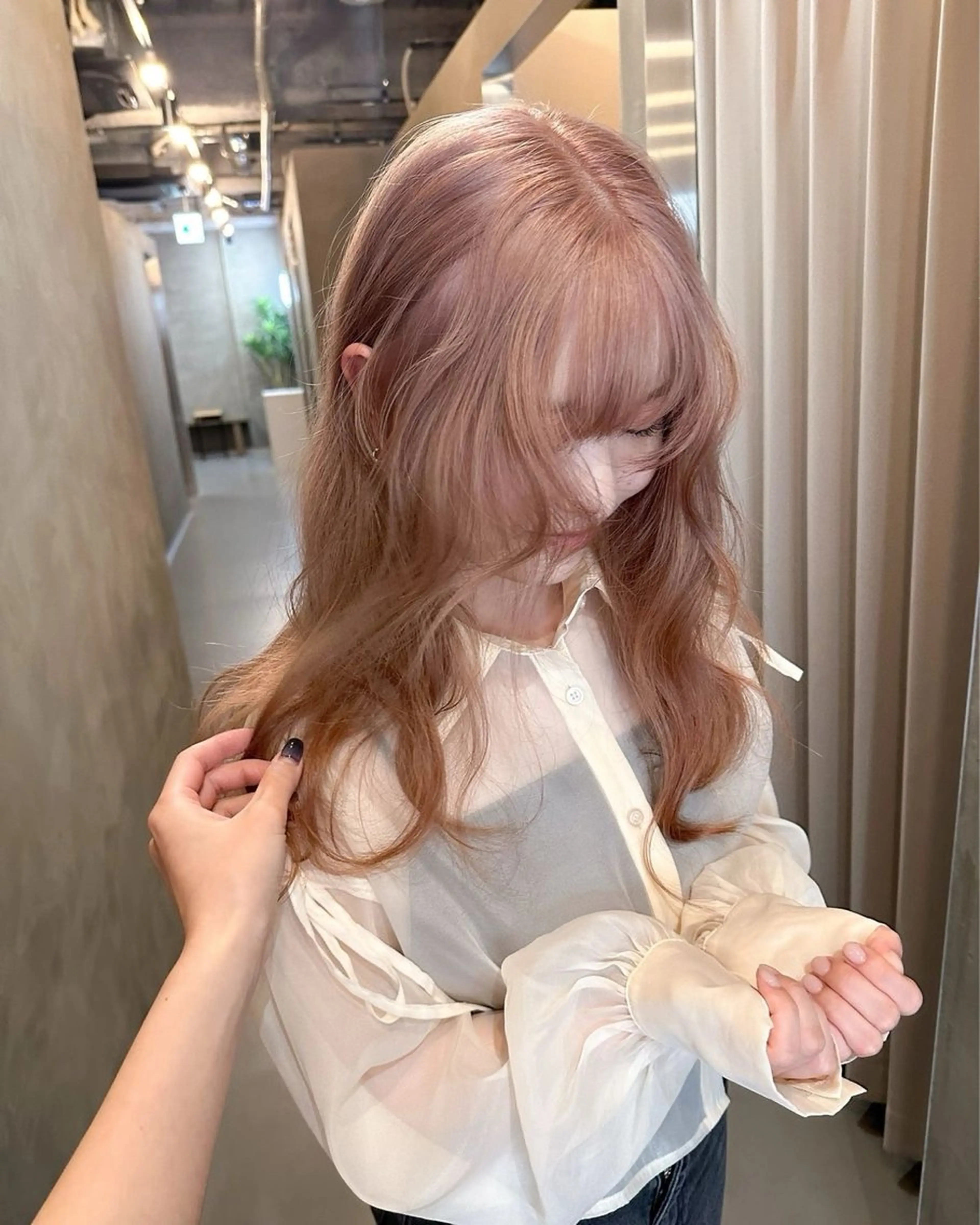 カラー ALBUM銀座店所属・池袋ブリーチ特化🎀 あやか🎀のヘアスタイル