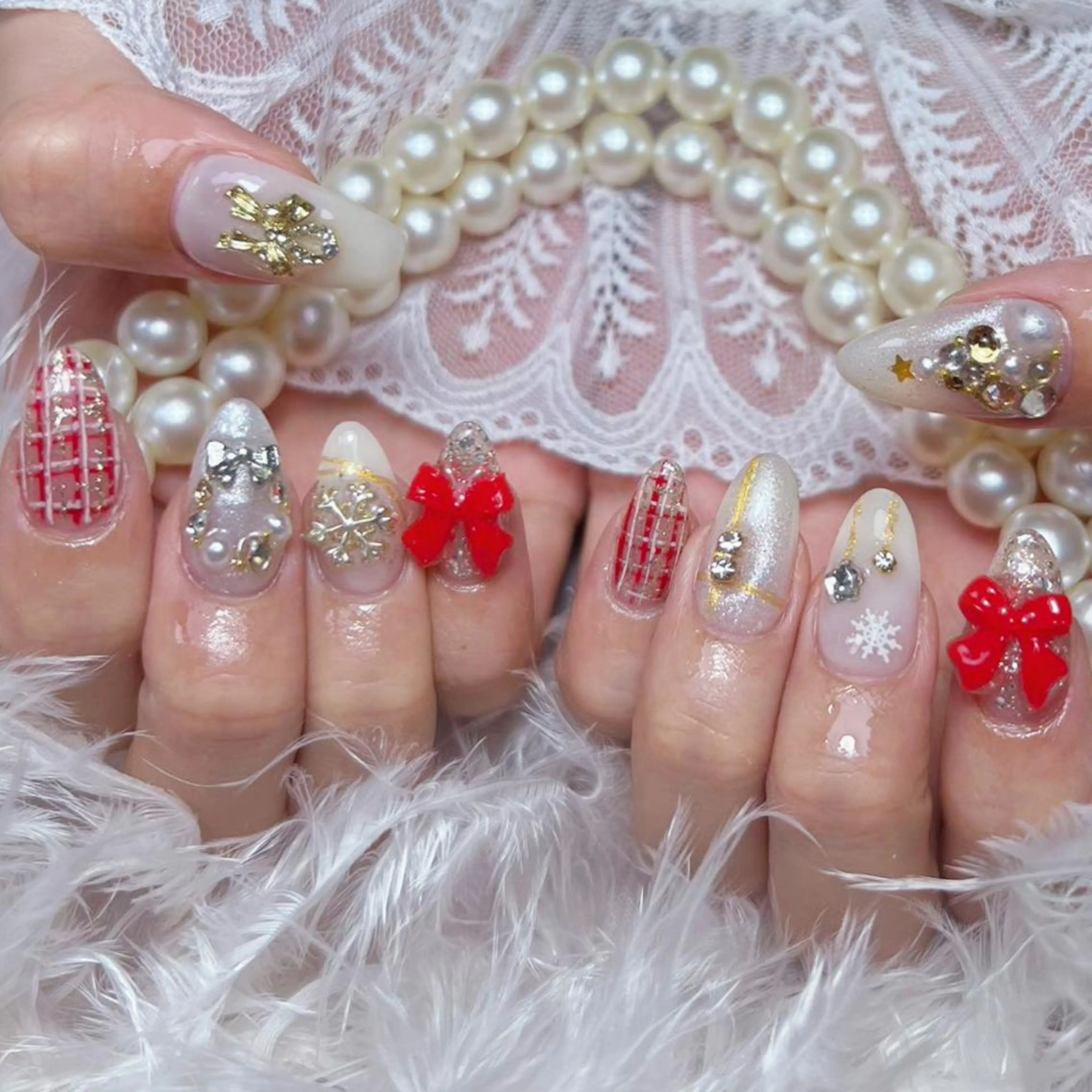 ネイル アートネイル オーロラネイル ガーリー キラキラネイル 韓国ネイル DIAMOND Nail🍒のネイルデザイン
