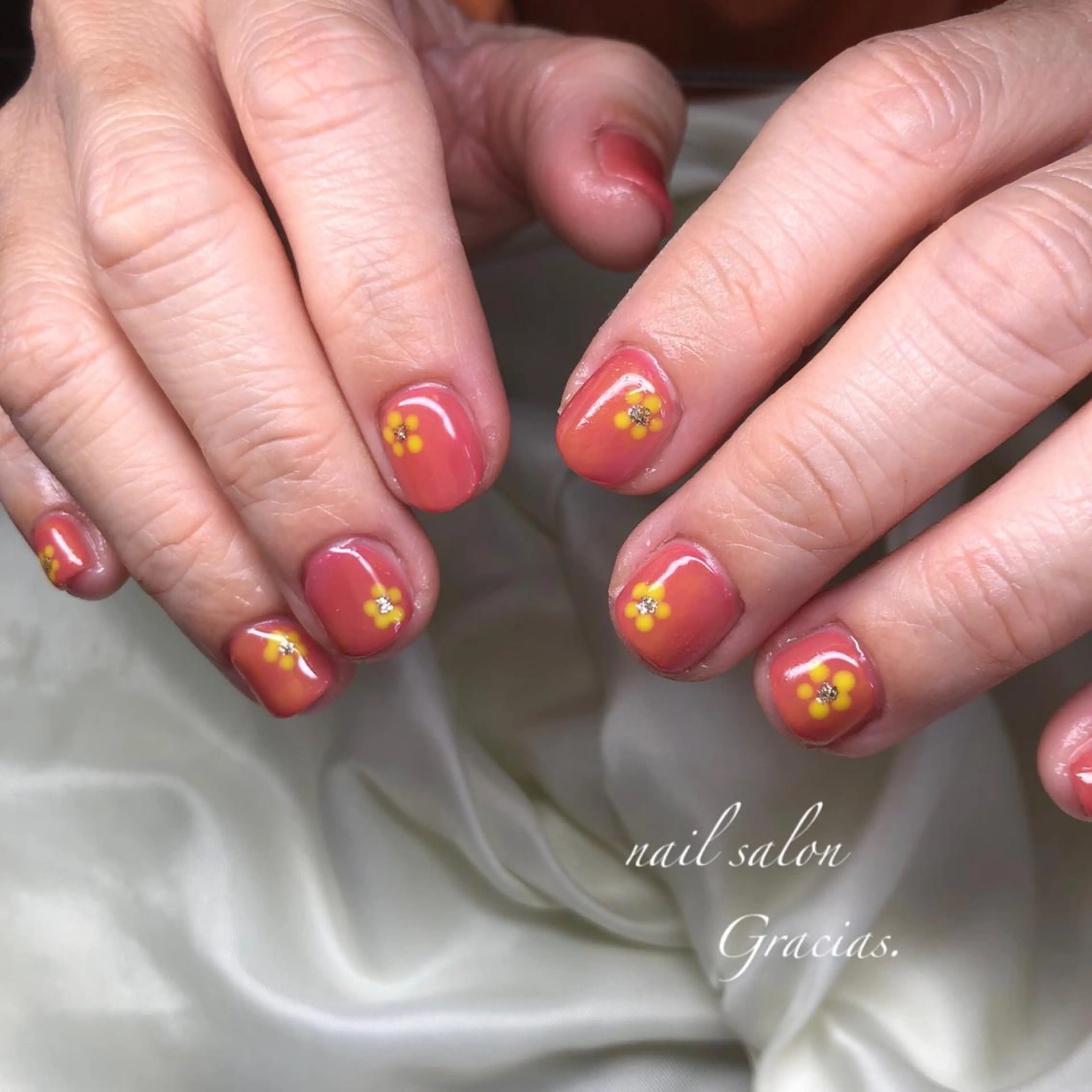 ネイル Gracias. rieのネイルデザイン