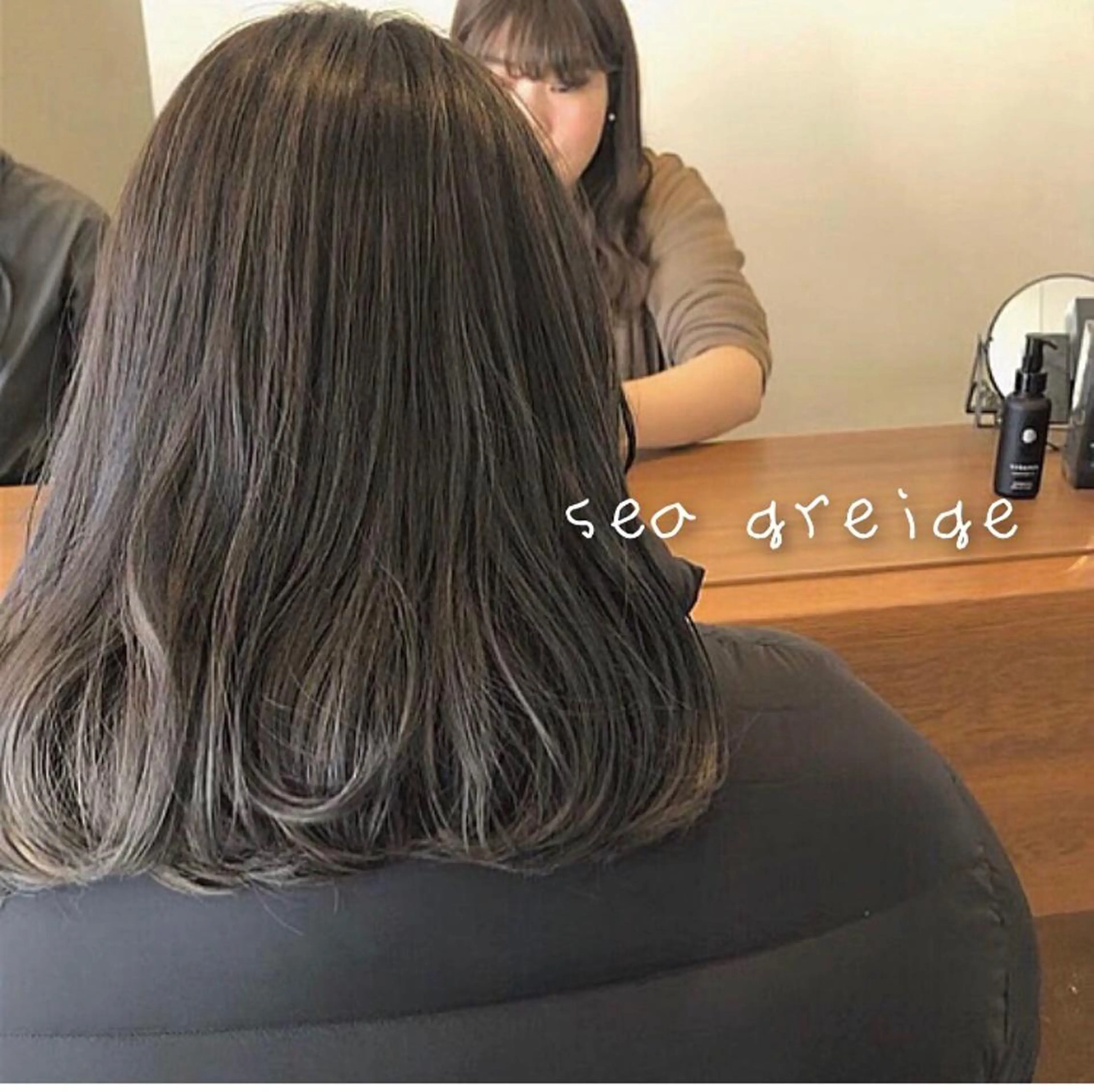 ミディアム カラー 透明感カラー グレージュ 💫期間限定価格💫 似合わせカット🧚のヘアスタイル