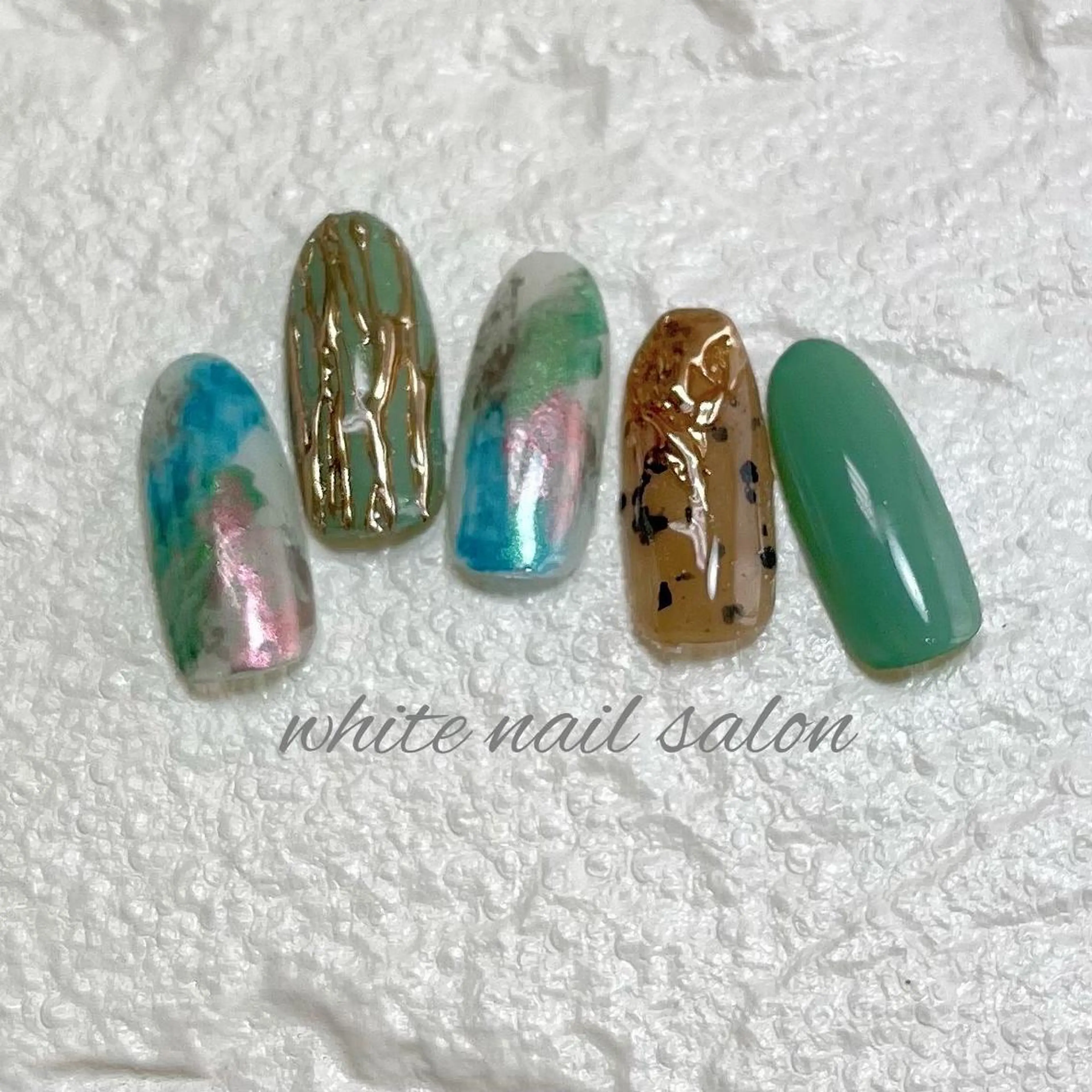 ネイル フットネイル ジェルネイル ハードジェル ラメ(グリッター) 持ち込み ハンドネイル white nail salonのネイルデザイン