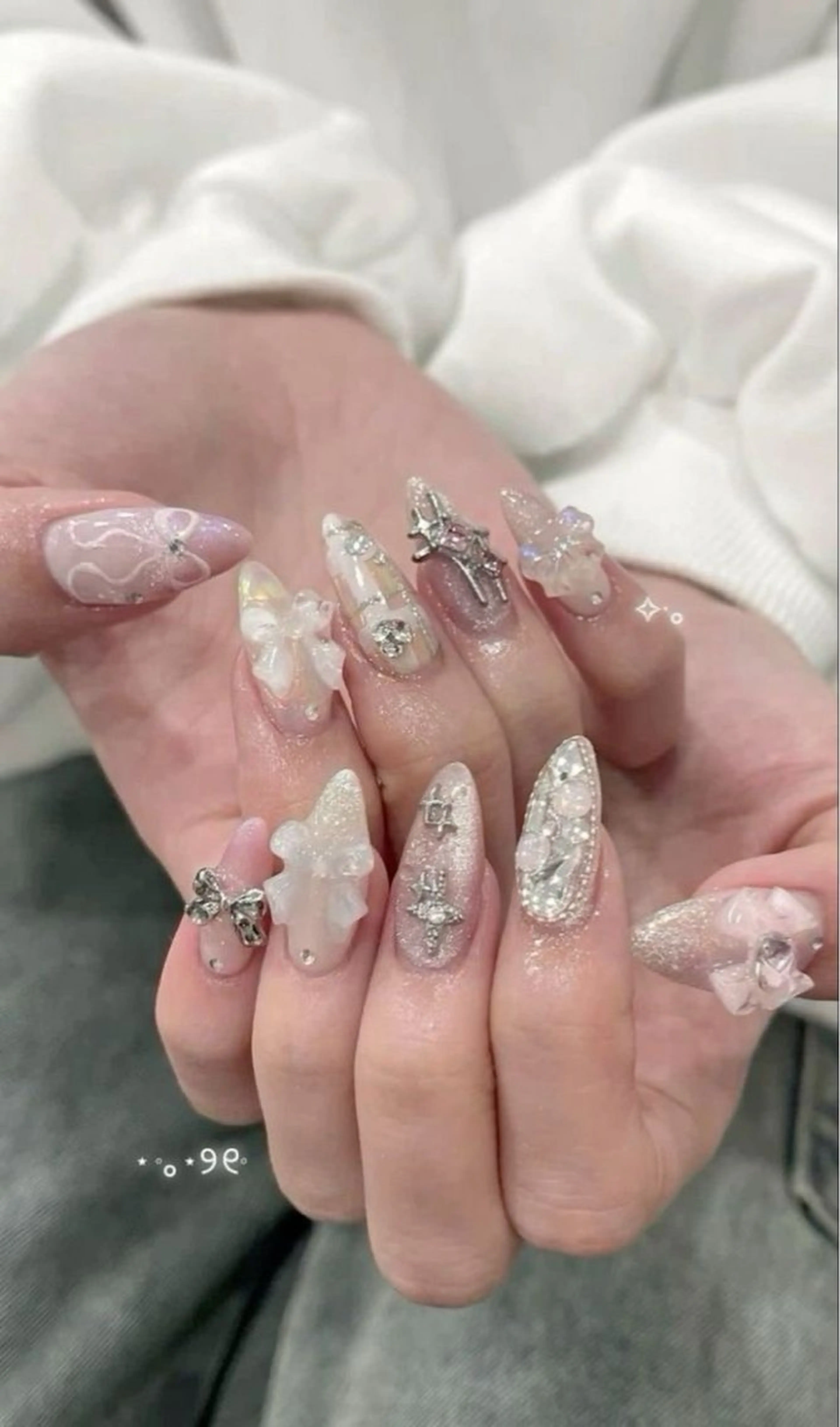 ネイル 韓国ネイル ニュアンスネイル シンプルネイル 春ネイル バレンタイン Nihonthy Nail 新宿所属・Nihonthy Nail 新宿のネイルデザイン