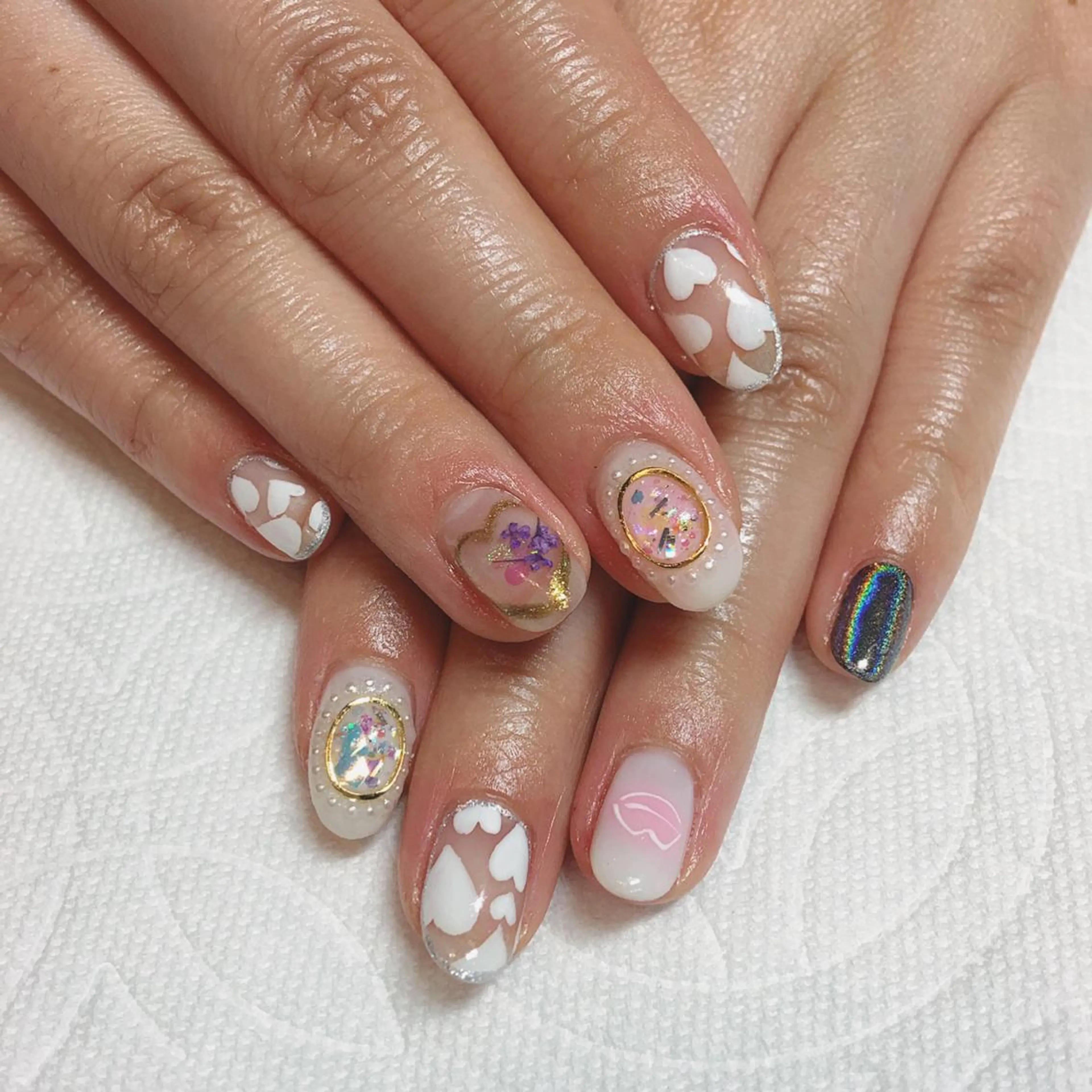 ネイル アートネイル ジェルネイル THECOLORS所属・近貞 莉奈のネイルデザイン