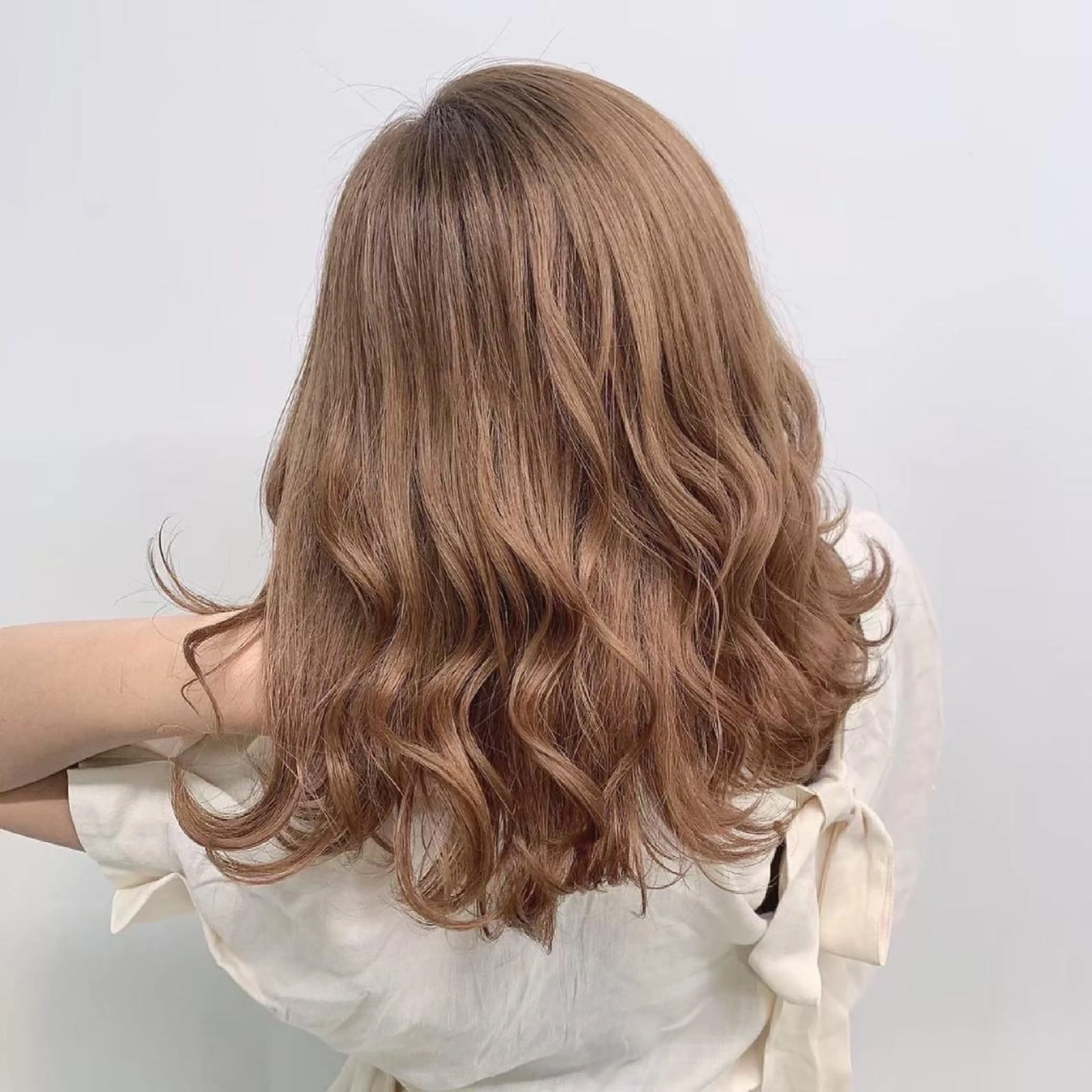 セミロング カラー ヘアアレンジ ブリーチ ブロンド 🤍韓国ヘア特化 🤍力丸🤍のヘアスタイル