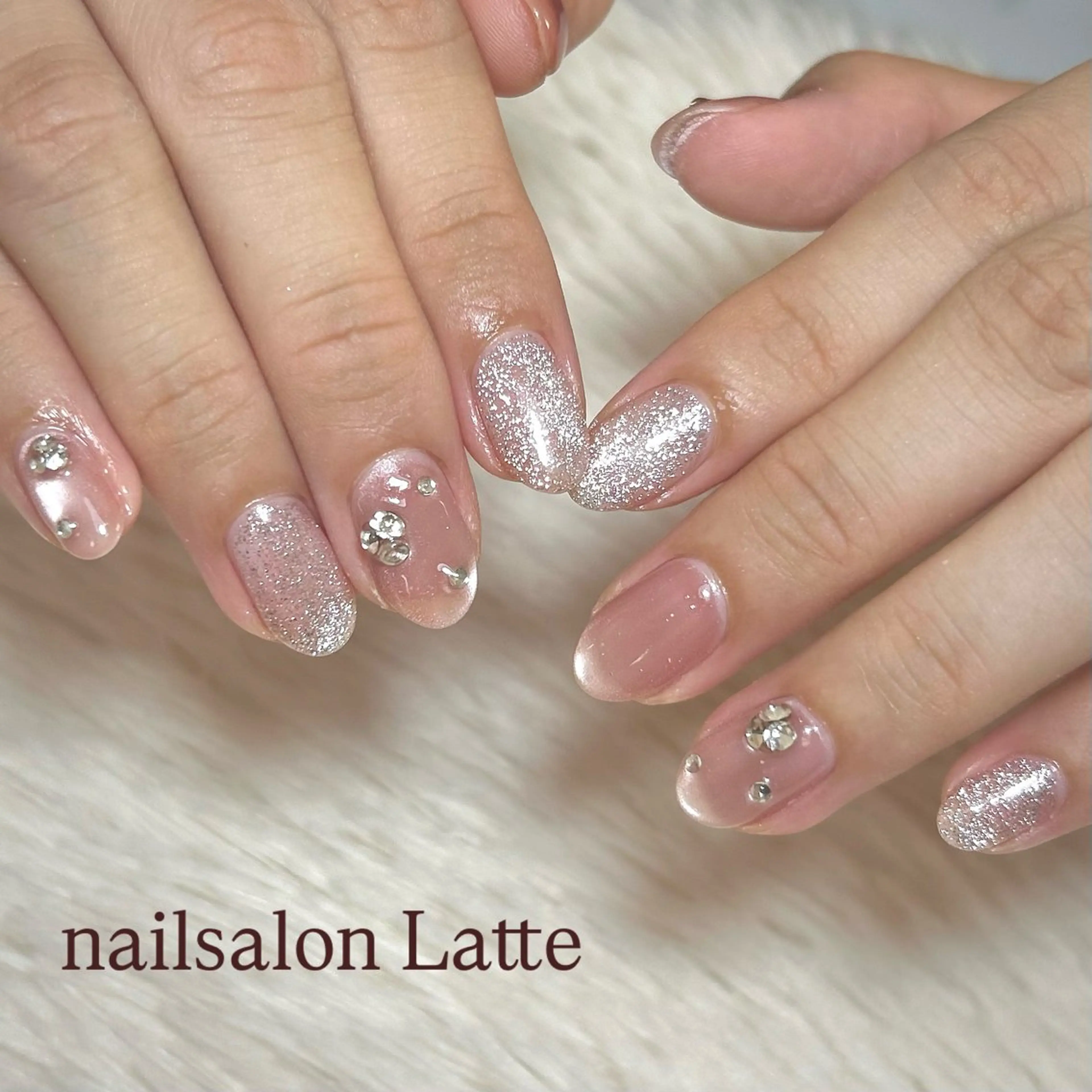 ネイル Nailsalon Latteのネイルデザイン