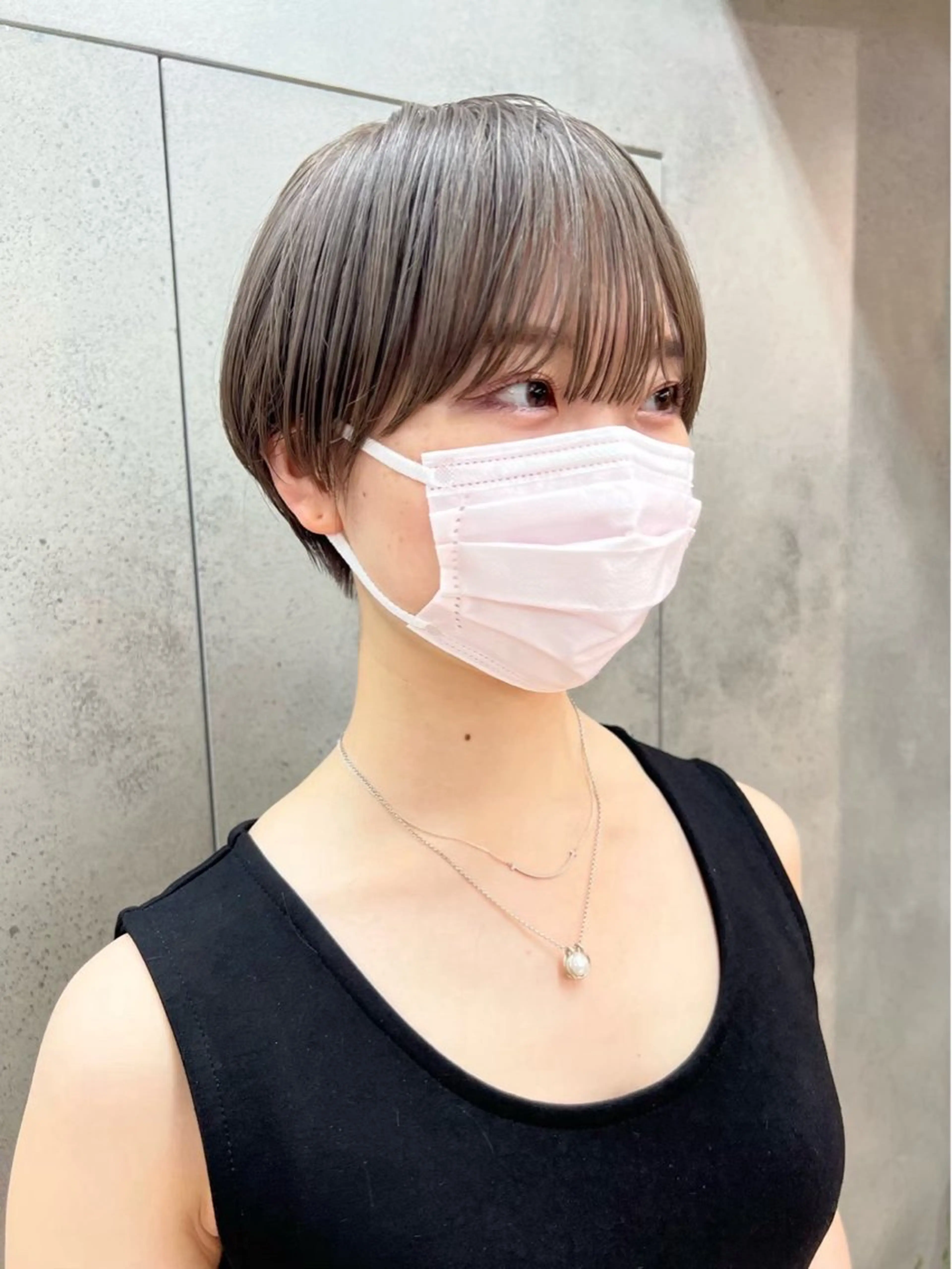 ショート カラー ヘアアレンジ ボブ/透明感ベージュ 🫧クルミ🌟のヘアスタイル