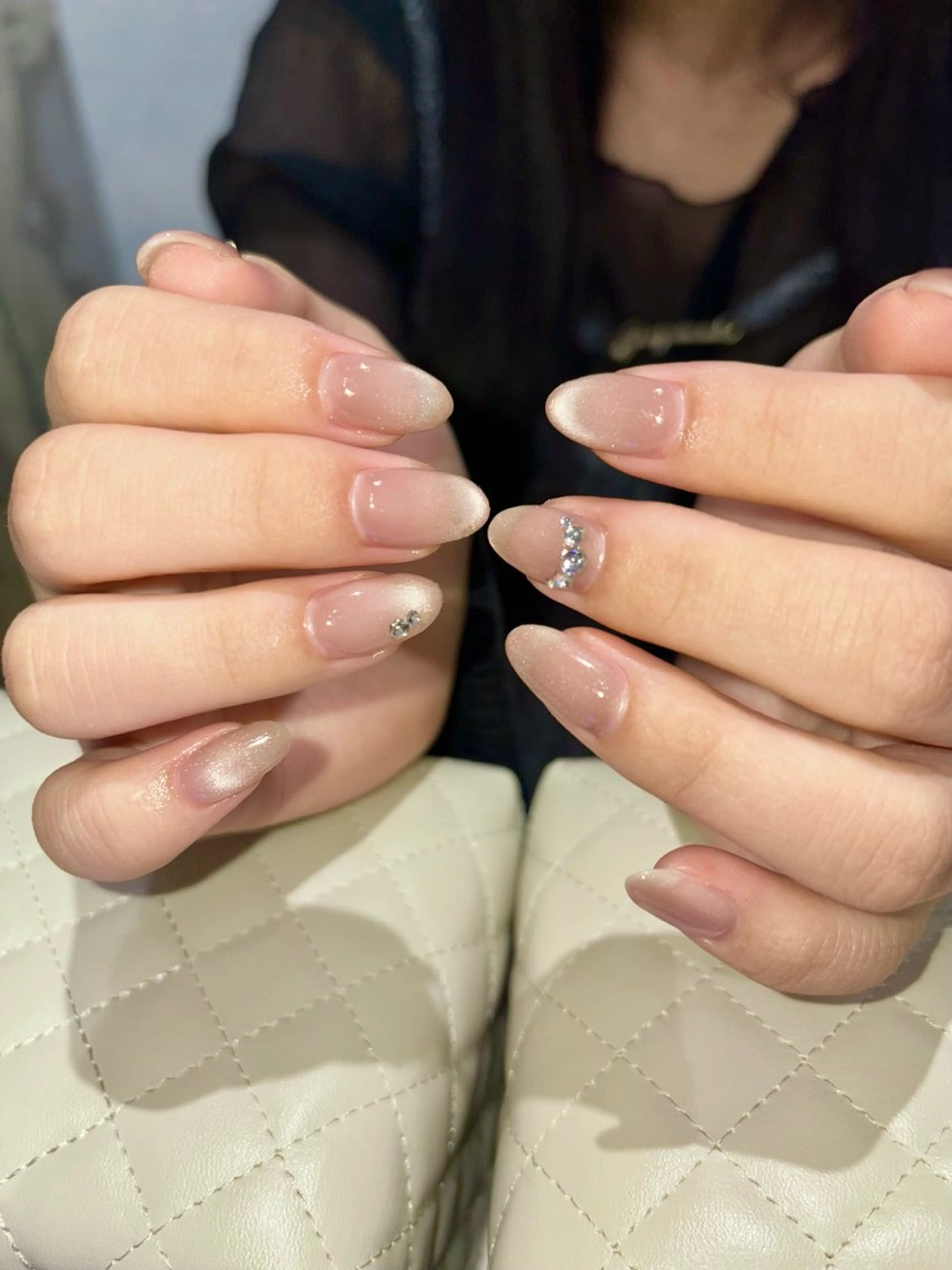 ネイル ワンカラーネイル ストーンネイル ハンドネイル neo.nail柏 Mutsumiのネイルデザイン