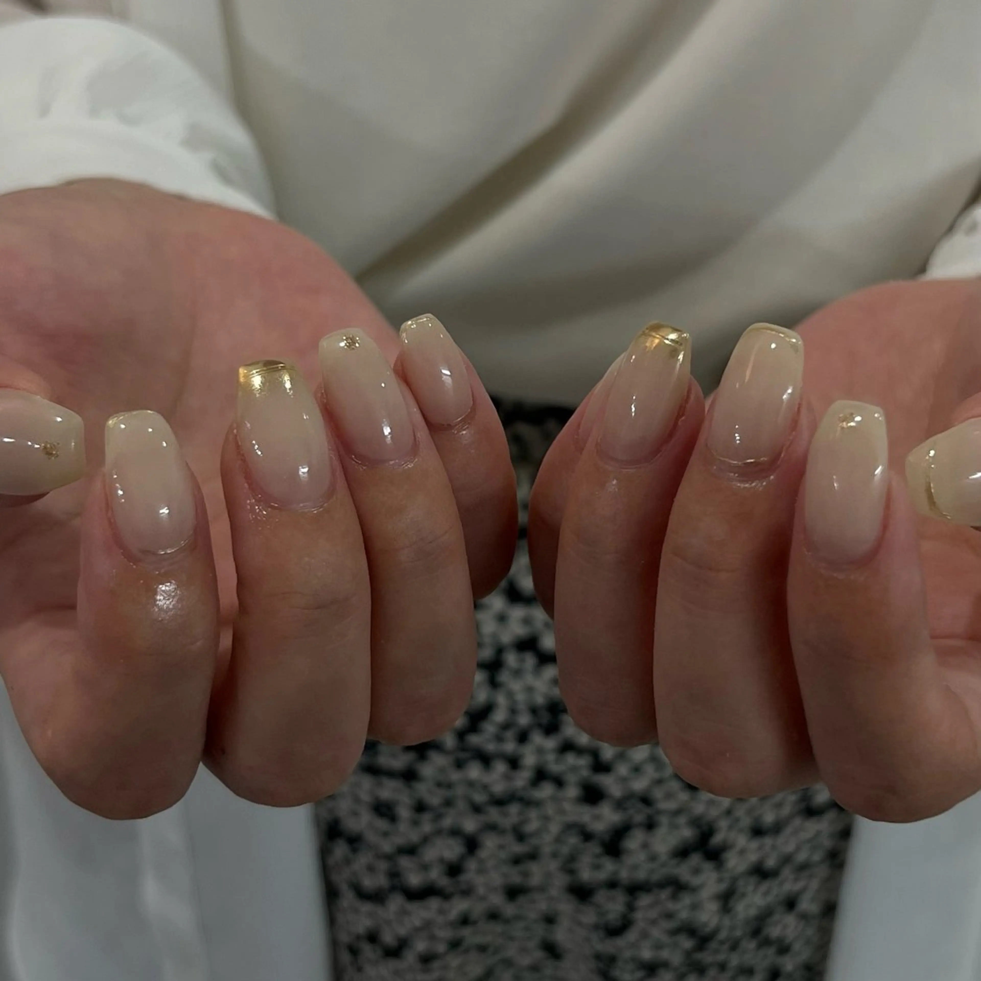 ネイル ハンドネイル Ray. ちゅるん系ニュアンスのネイルデザイン