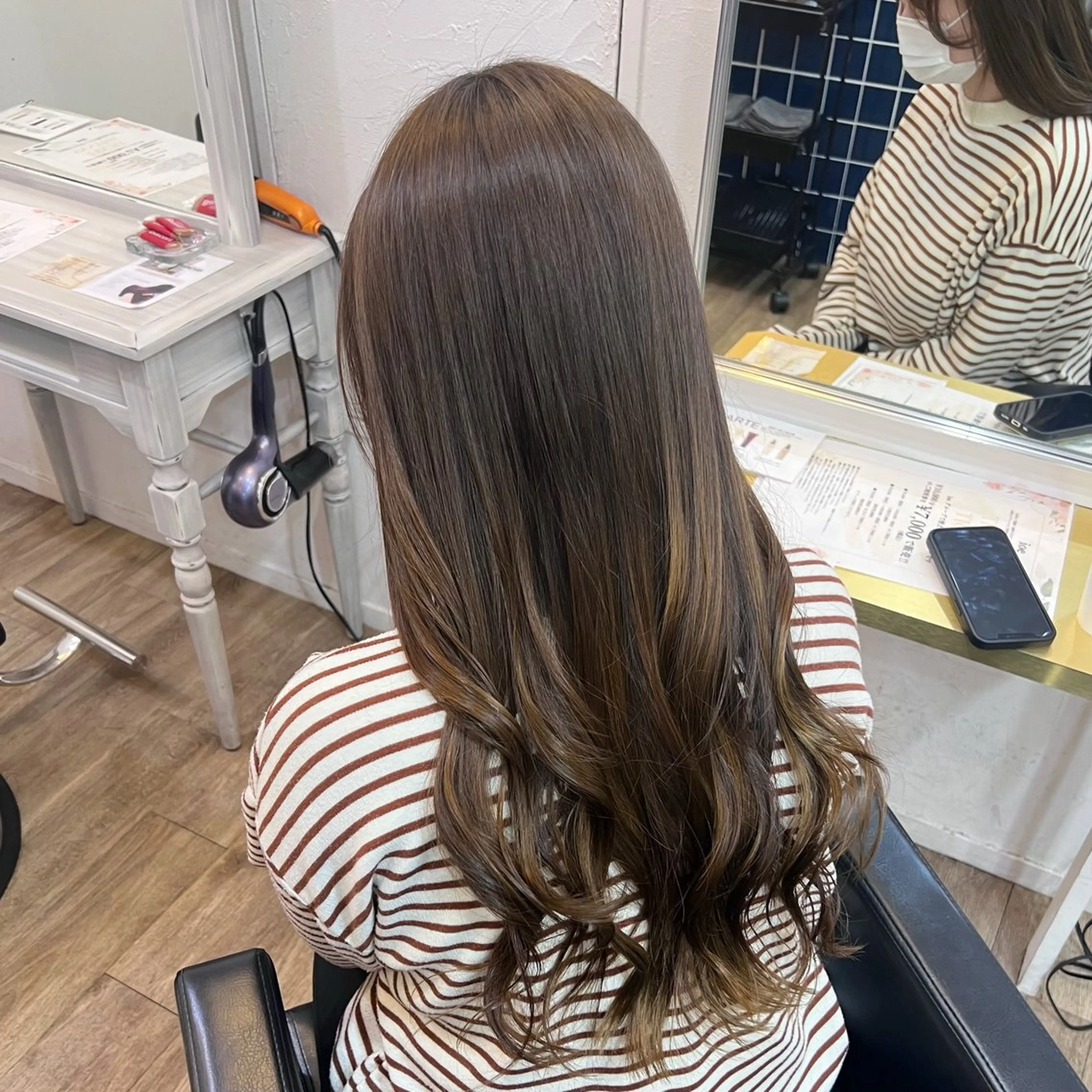 セミロング カラー パーマ ベージュカラー 黒髪 ブルーカラー ブルーブラック ブラウンカラー ヘアカラー トリートメント ブリーチなし/ ベージュ/akiraのヘアスタイル