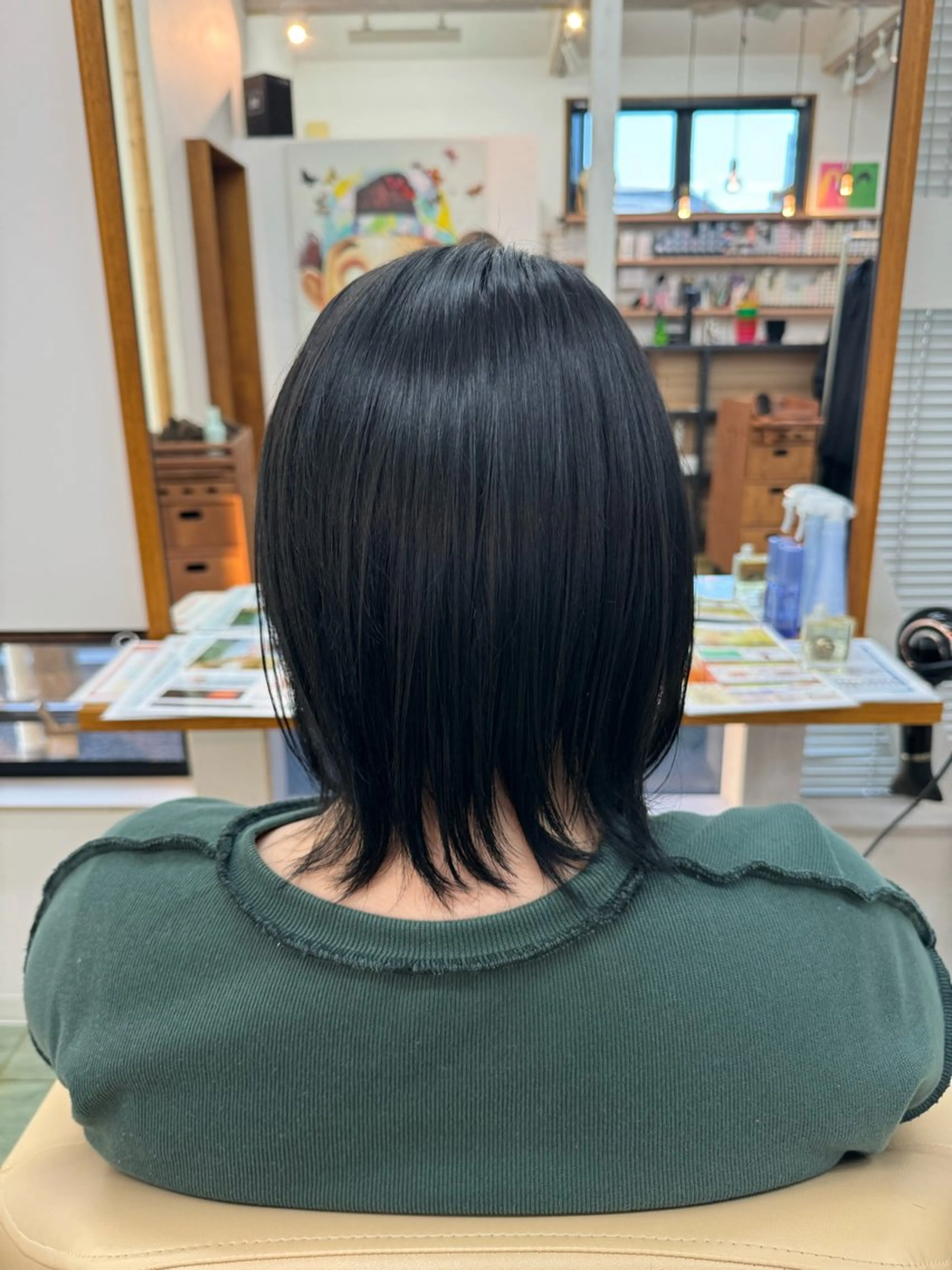 ミディアム カラー 黒髪 ヘアカラー May hair【メイヘア】所属・サイトウ ヒトミ 【メイヘア】のヘアスタイル