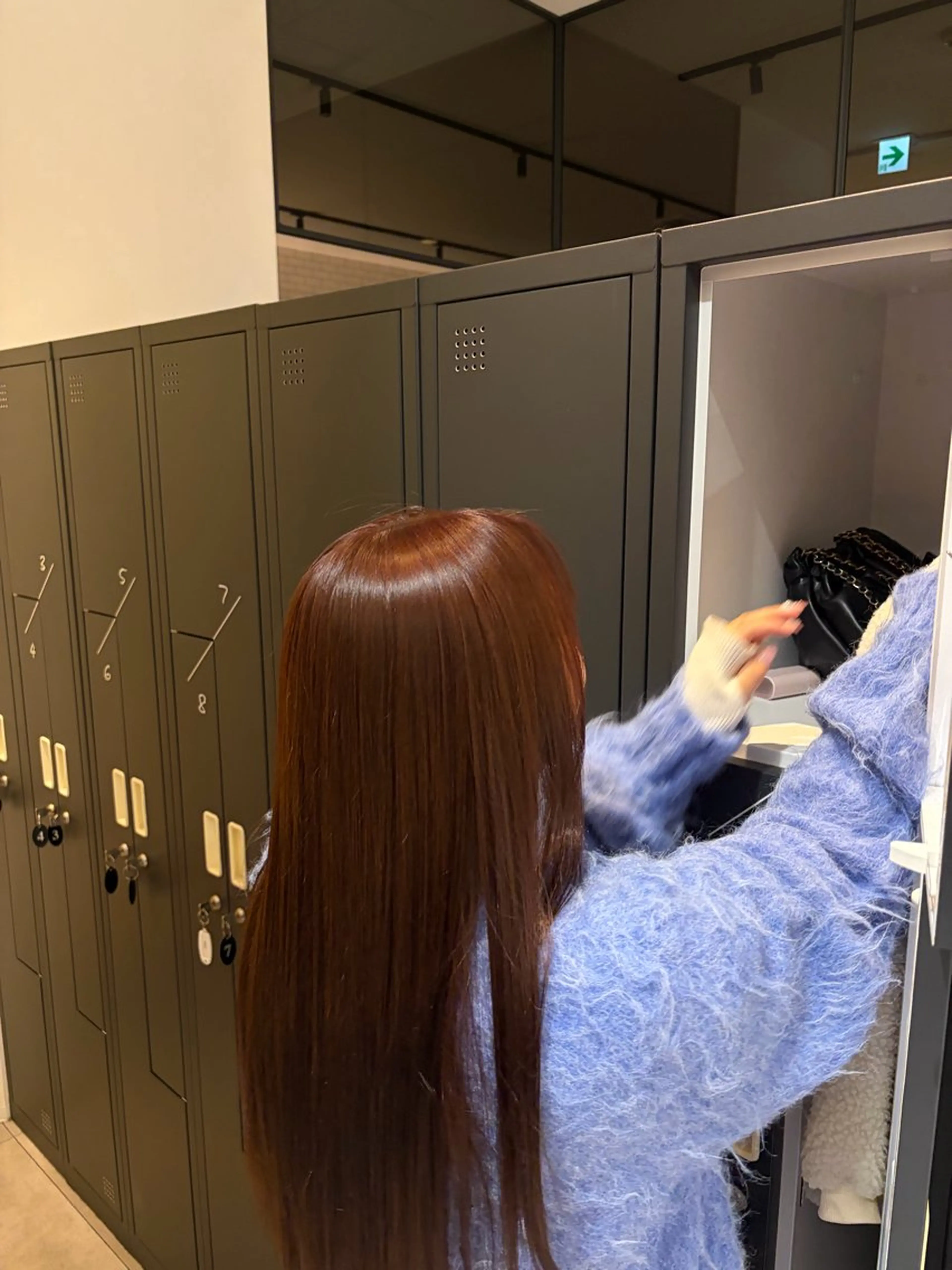 ロング VIEW osaka u_riのヘアスタイル