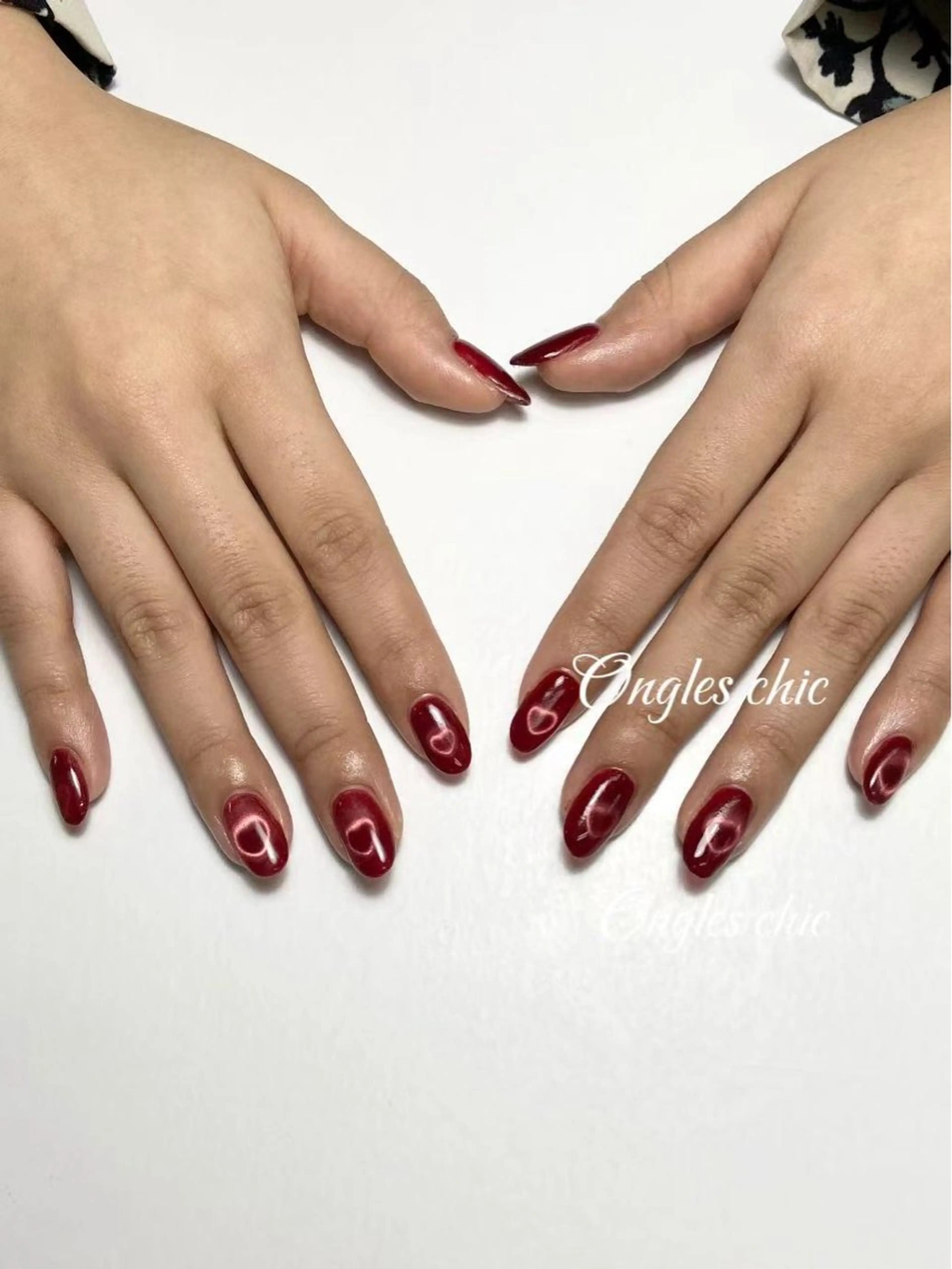 ネイル ハンドネイル ongles chicのネイルデザイン