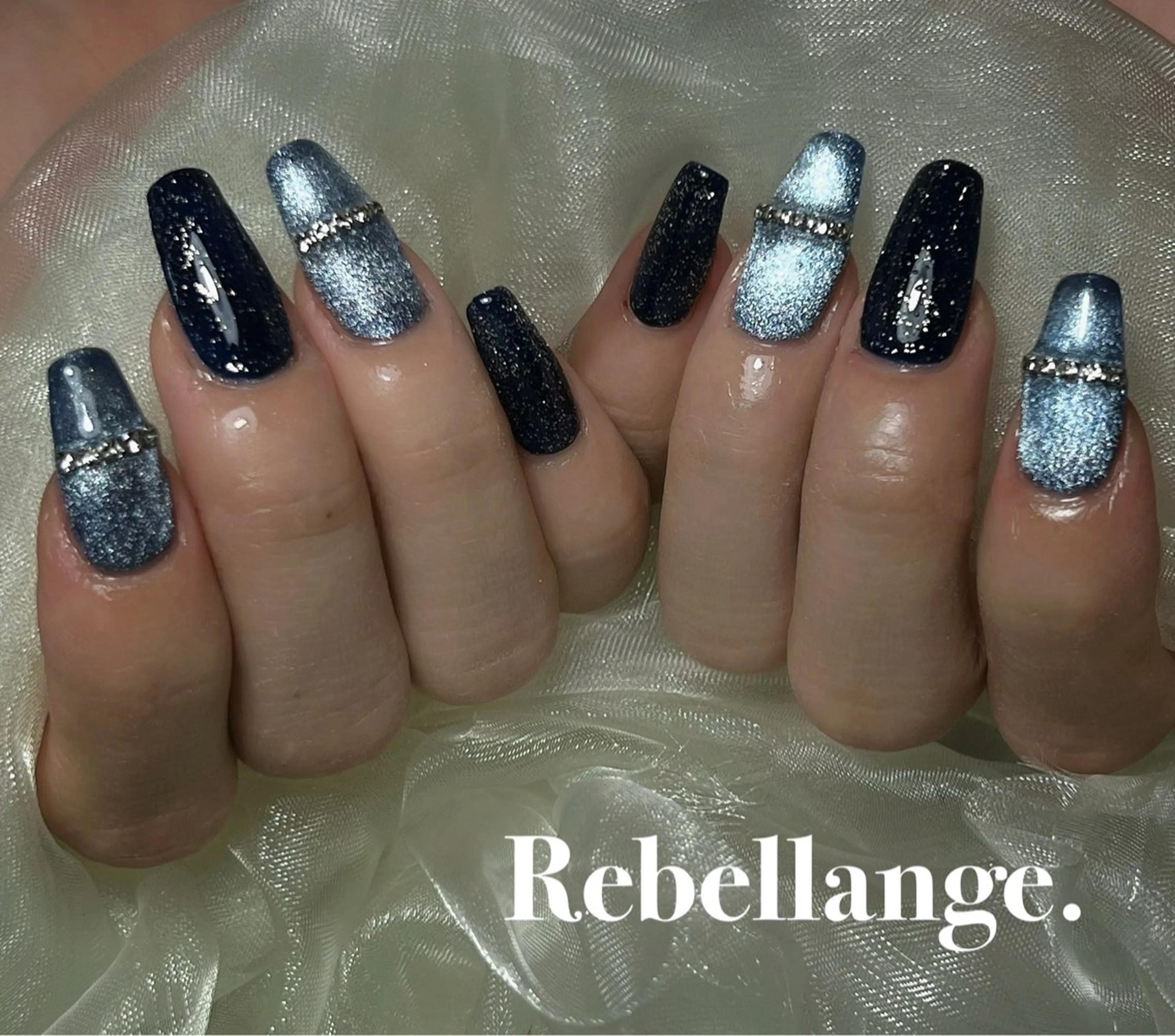 ネイル ハンドネイル Rebellange n.のネイルデザイン
