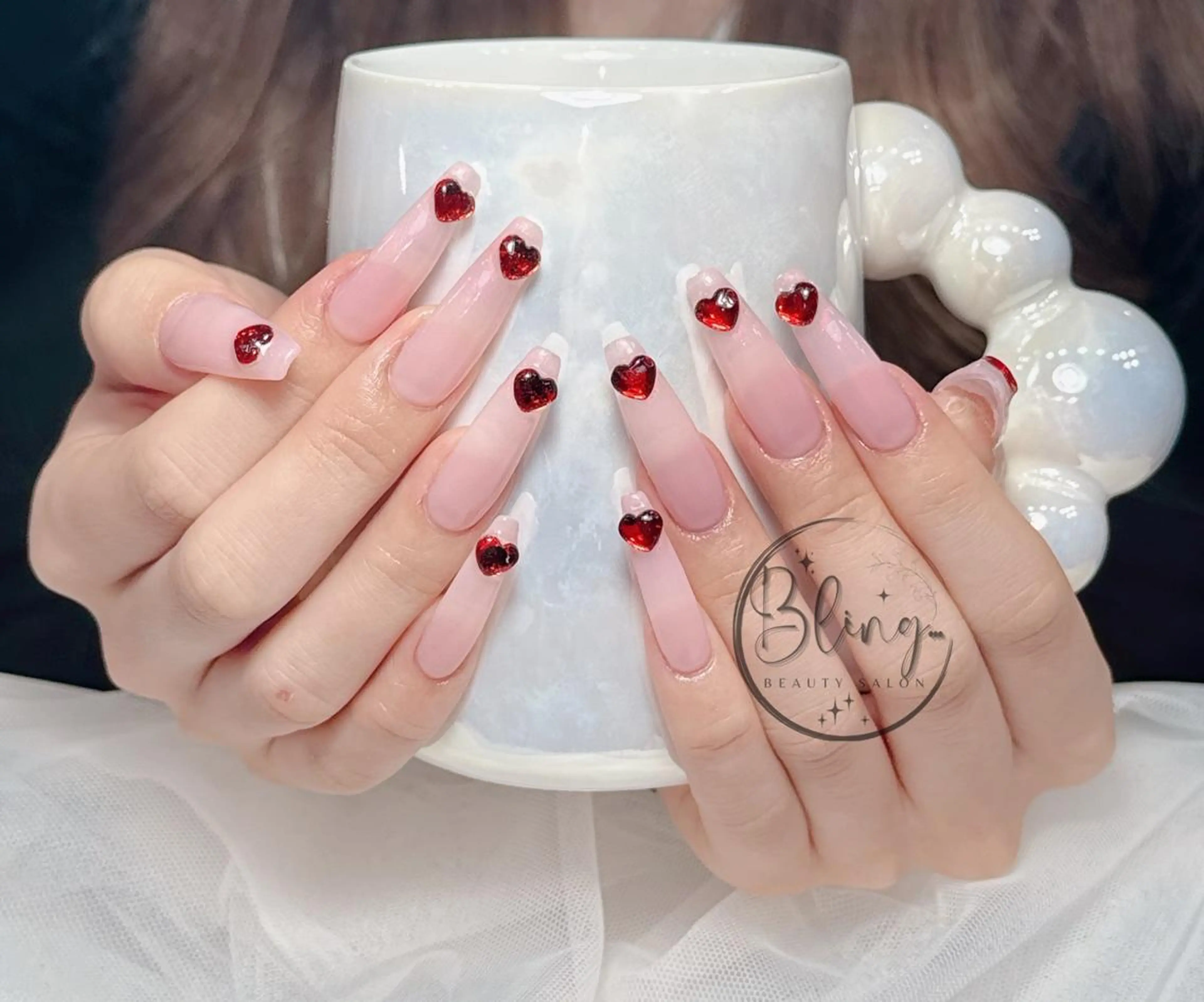 ロング カラー ベージュカラー グラデーションカラー ピンクカラー 韓国風ヘア ハンドネイル Bling Salonのネイルデザイン