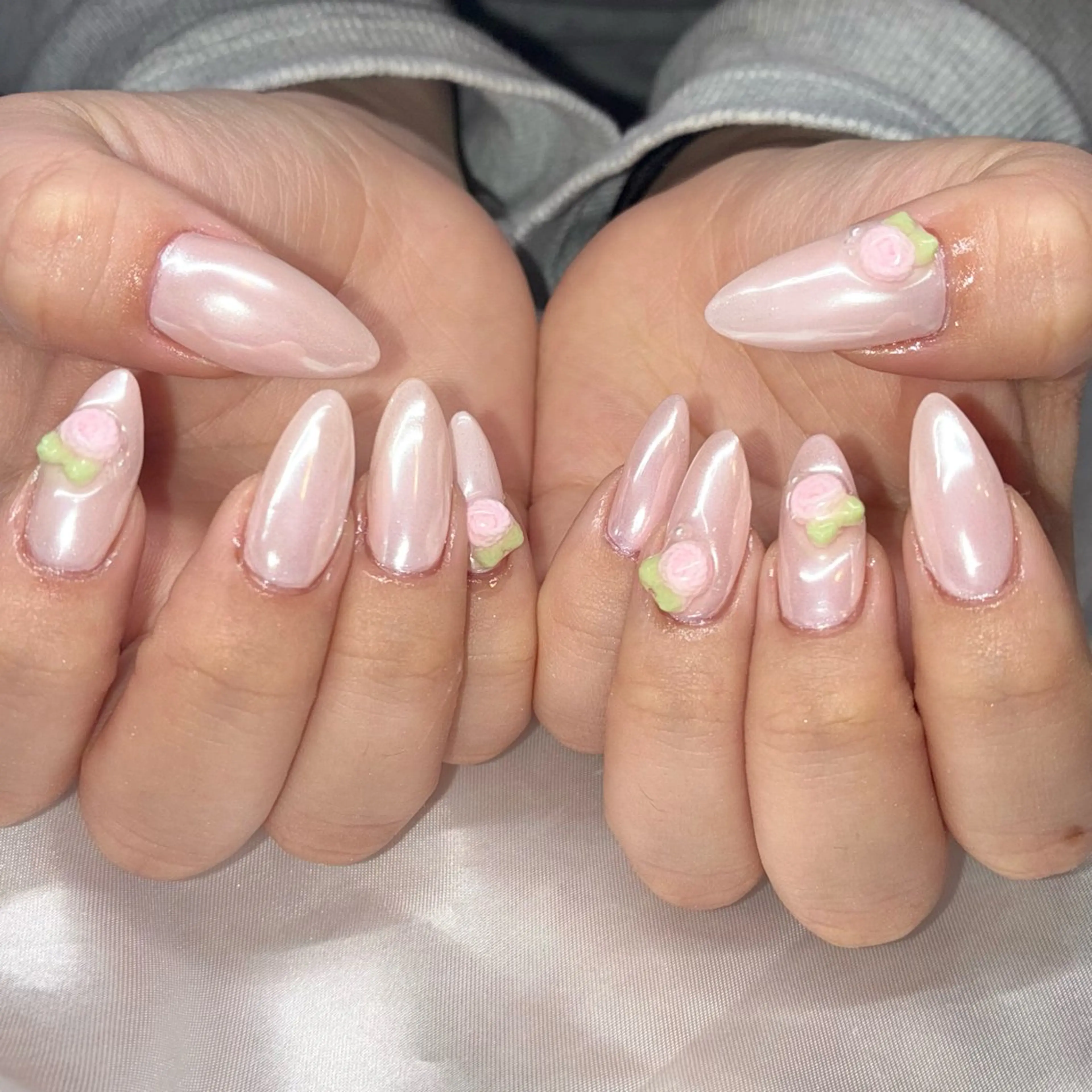 ネイル オーロラネイル ハンドネイル Nail ヌシん家 AKANEのネイルデザイン