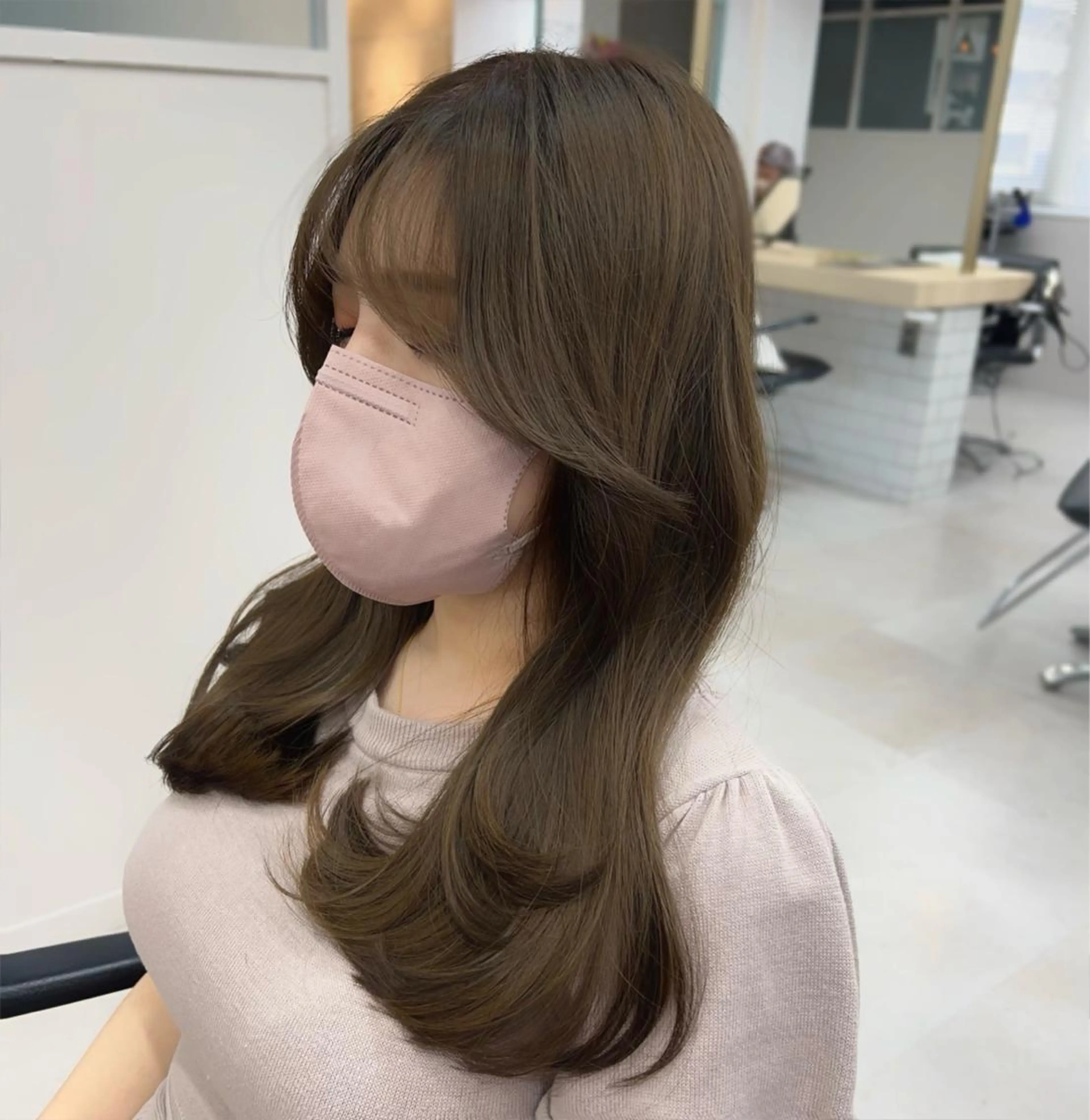 セミロング レイヤーカット 産休中🎀 しょうこLuanaのヘアスタイル